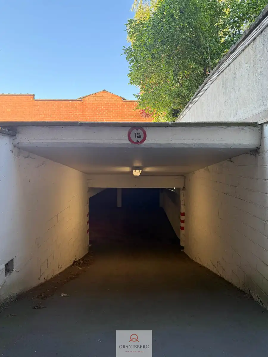 Garagebox Coupure Links, Gent foto 6