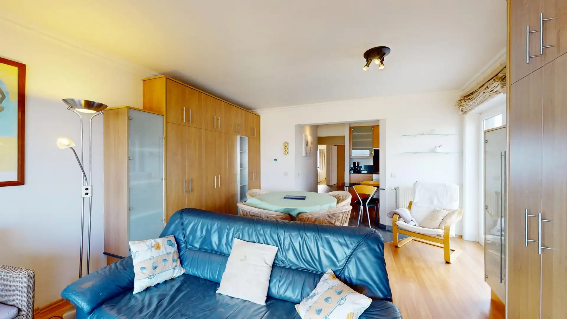 Mooi hoekappartement met frontaal zeezicht op de zeedijk in Heist foto 8