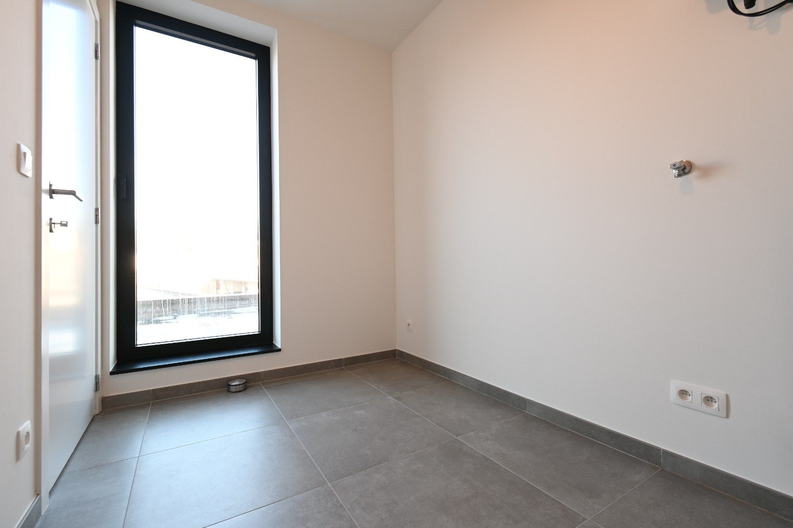 Knap nieuwbouwappartement op de eerste verdieping in centrum Hoeselt foto 12