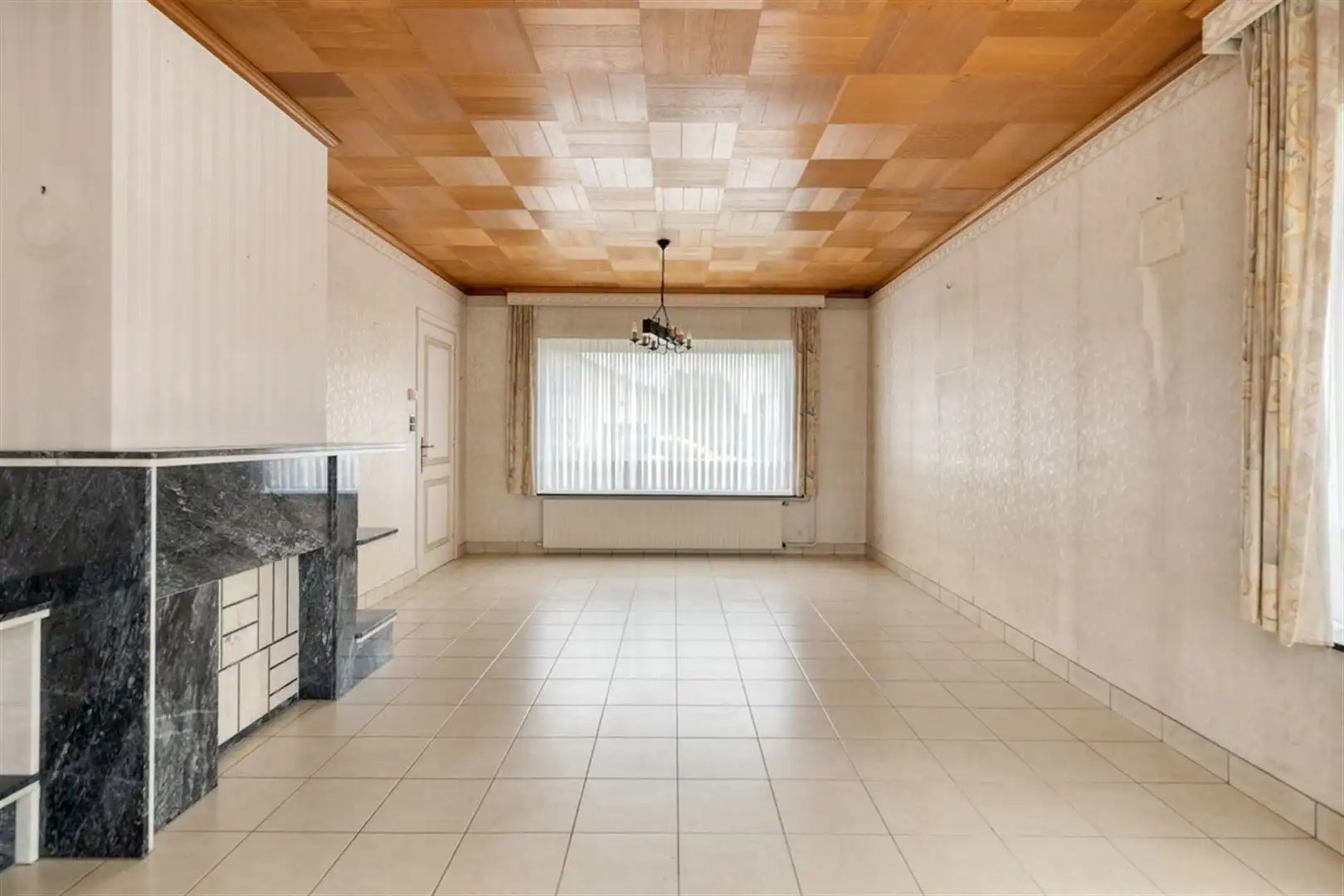 Statige te renoveren woning in deelgemeente Eine foto 4