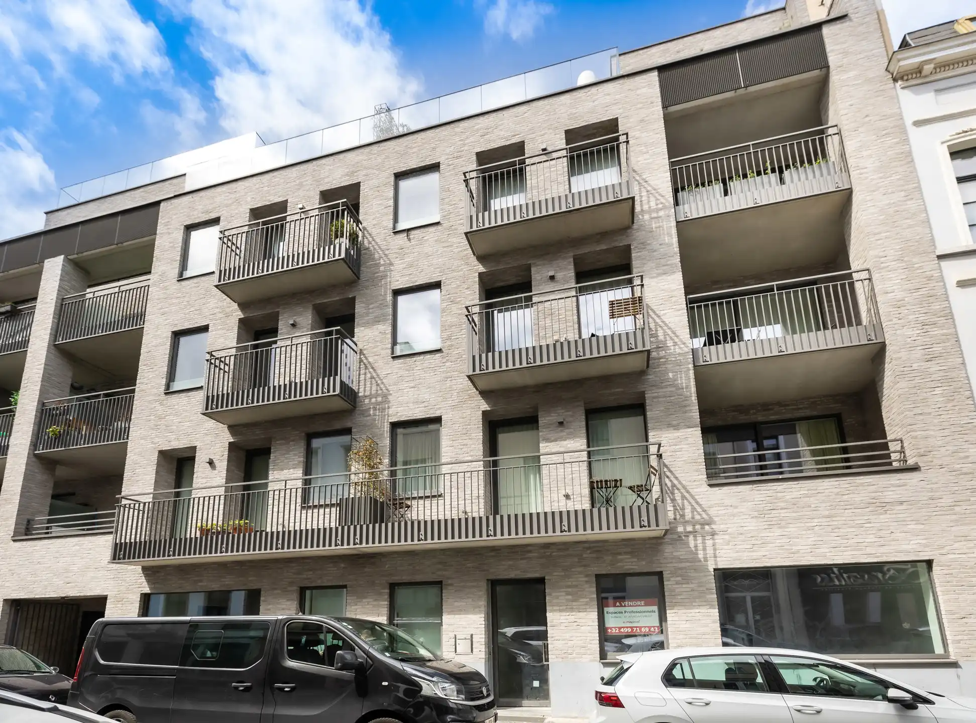 Dubbele staanplaats foto {{pictureIndex}}