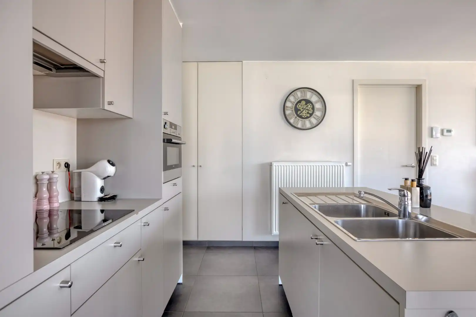 Mooi appartement met 2 slaapkamers in centrum Wevelgem! foto 10