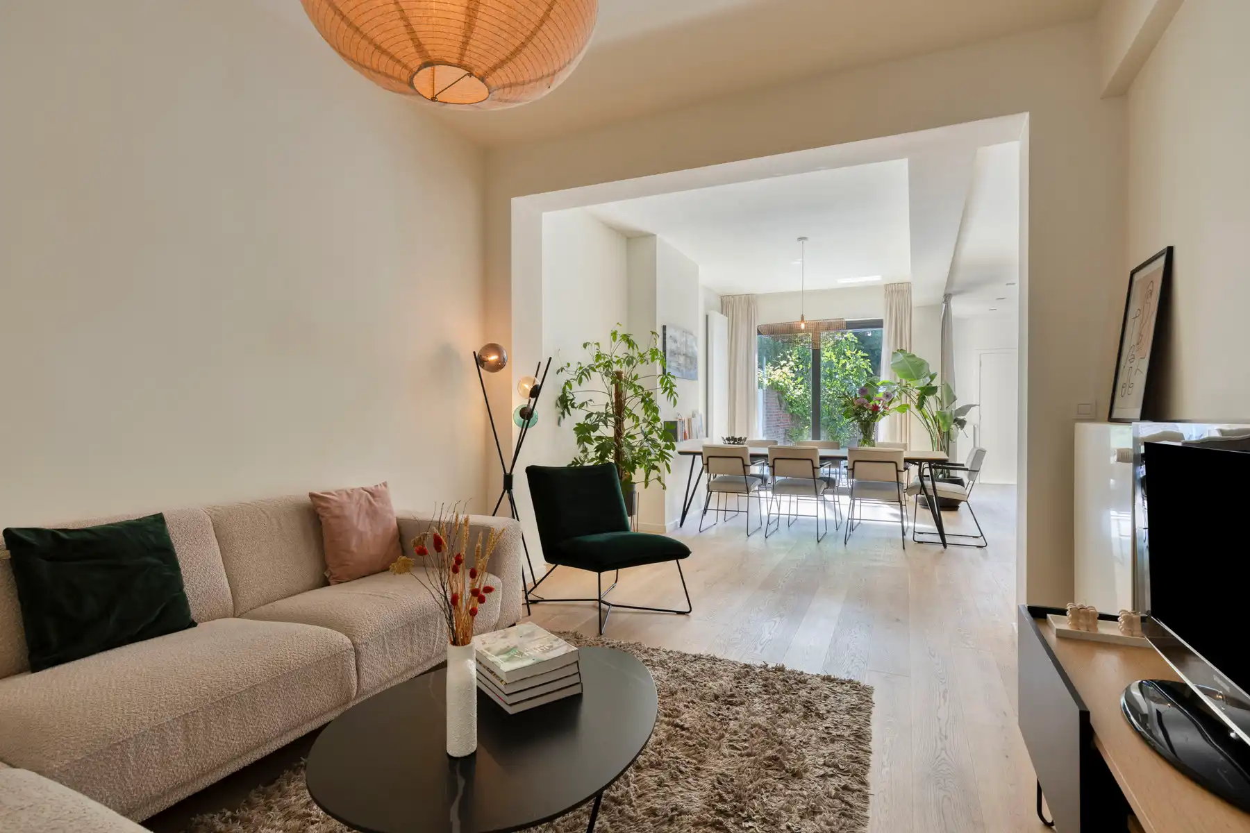 Gerenoveerd appartement met tuin en zicht op Hof van Leysen. foto 8