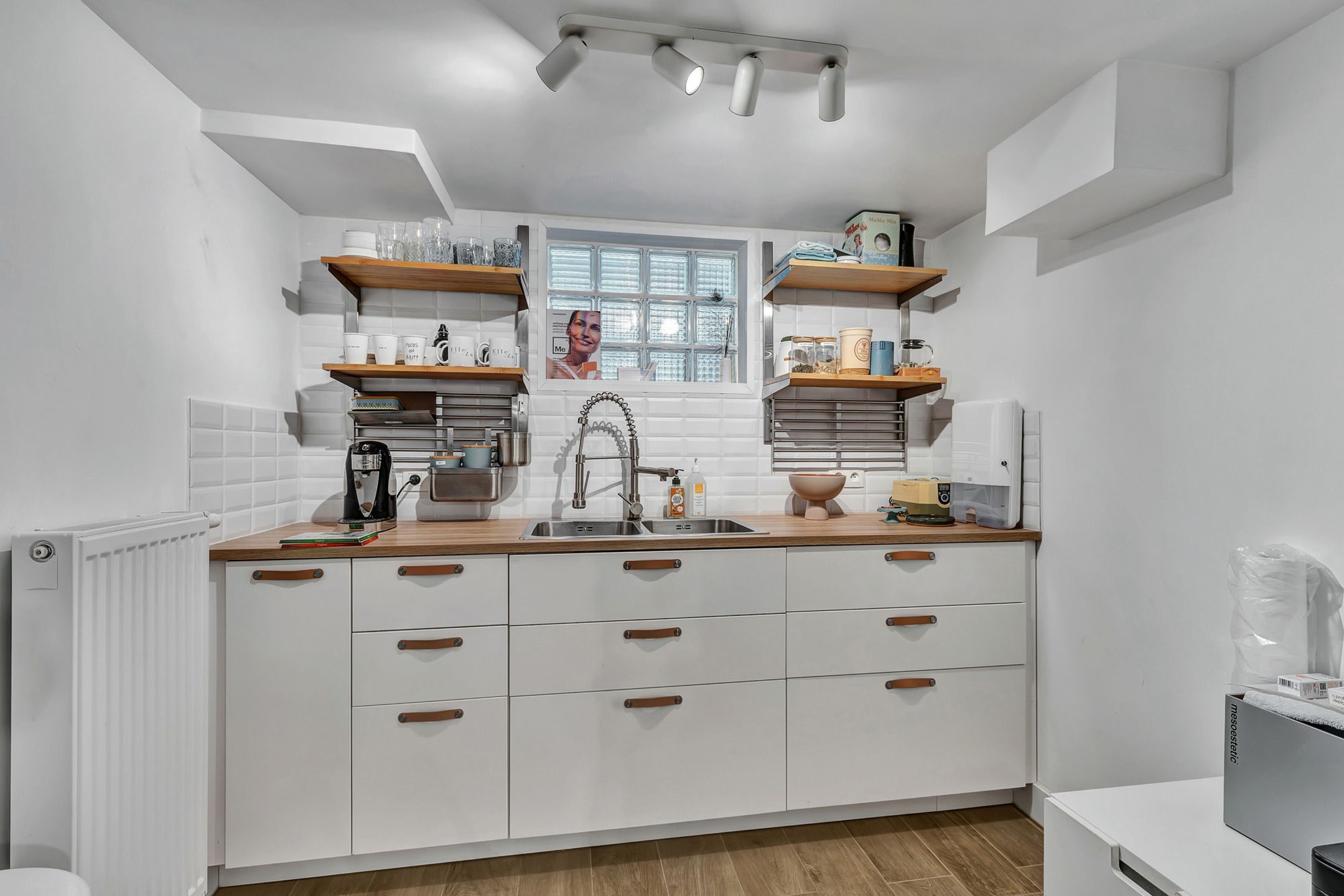 Unieke woning met multifunctionele (handels)ruimte op een toplocatie in Deinze foto 11