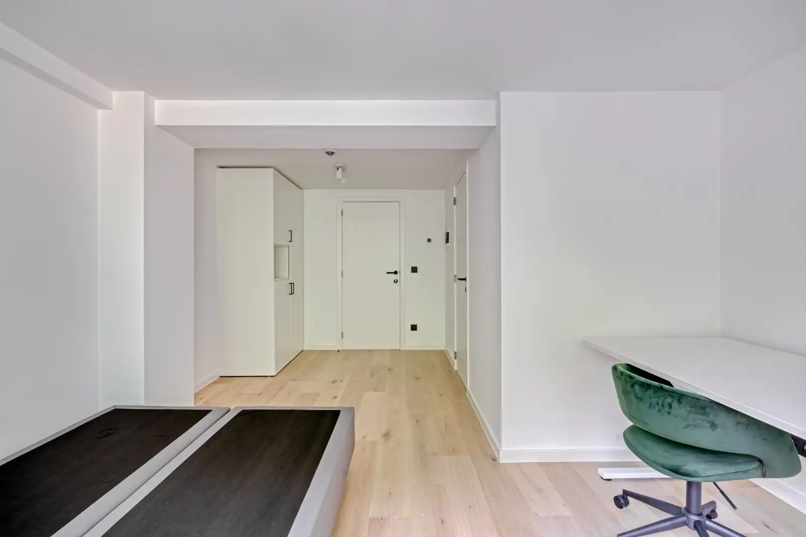 Volledig gerenoveerde studentenkamer in residentie met 15 studentenkamers en een 1slaapkamer appartement in hartje Leuven - EPC label A! foto 5