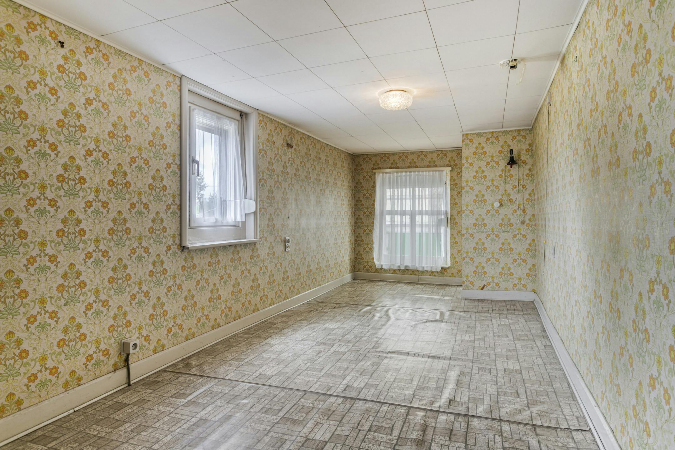 Te renoveren halfopen woning in Gullegem  foto 6
