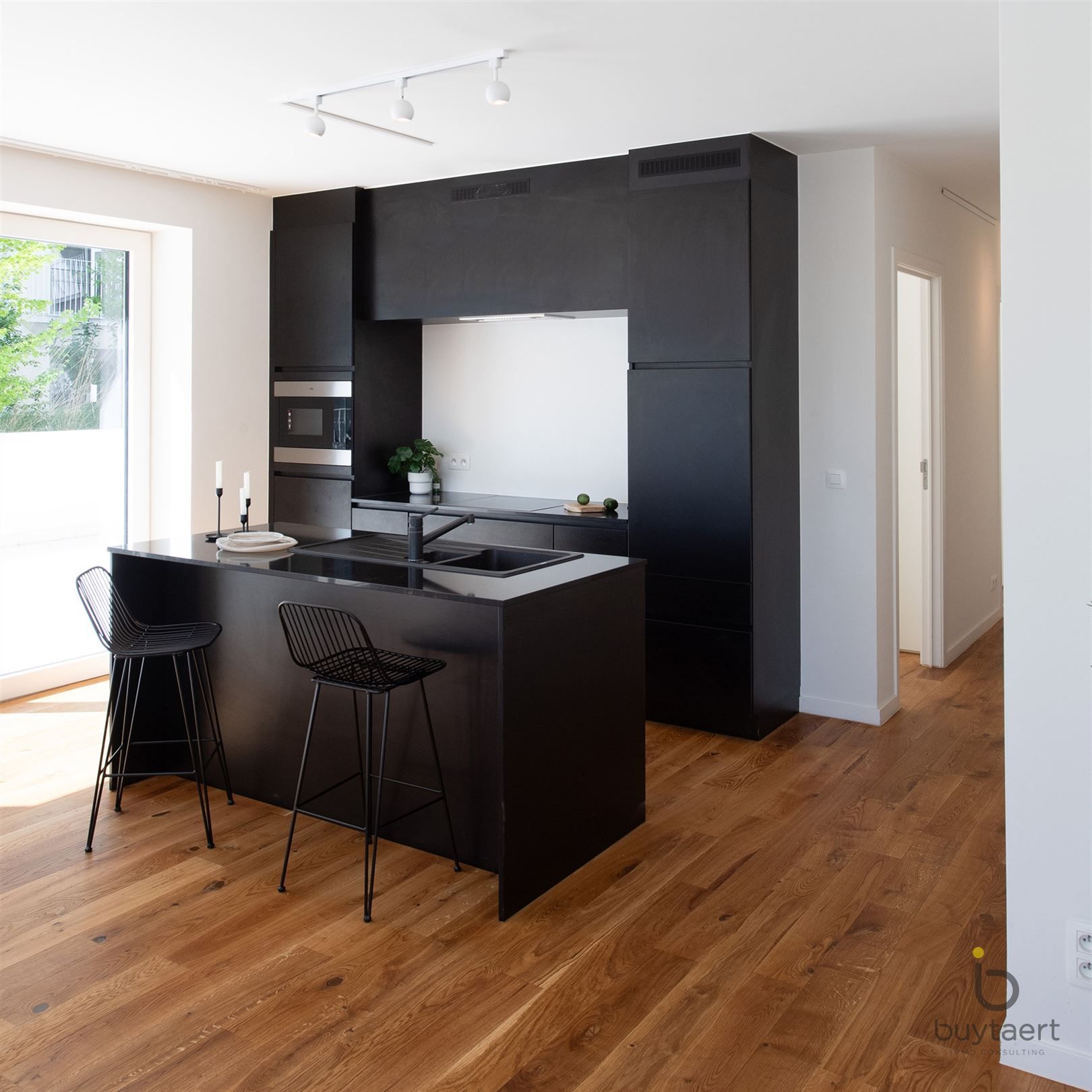 Luxe 3 slpk appartement met een gigantisch terras met zicht op het Kempisch dok. foto 7