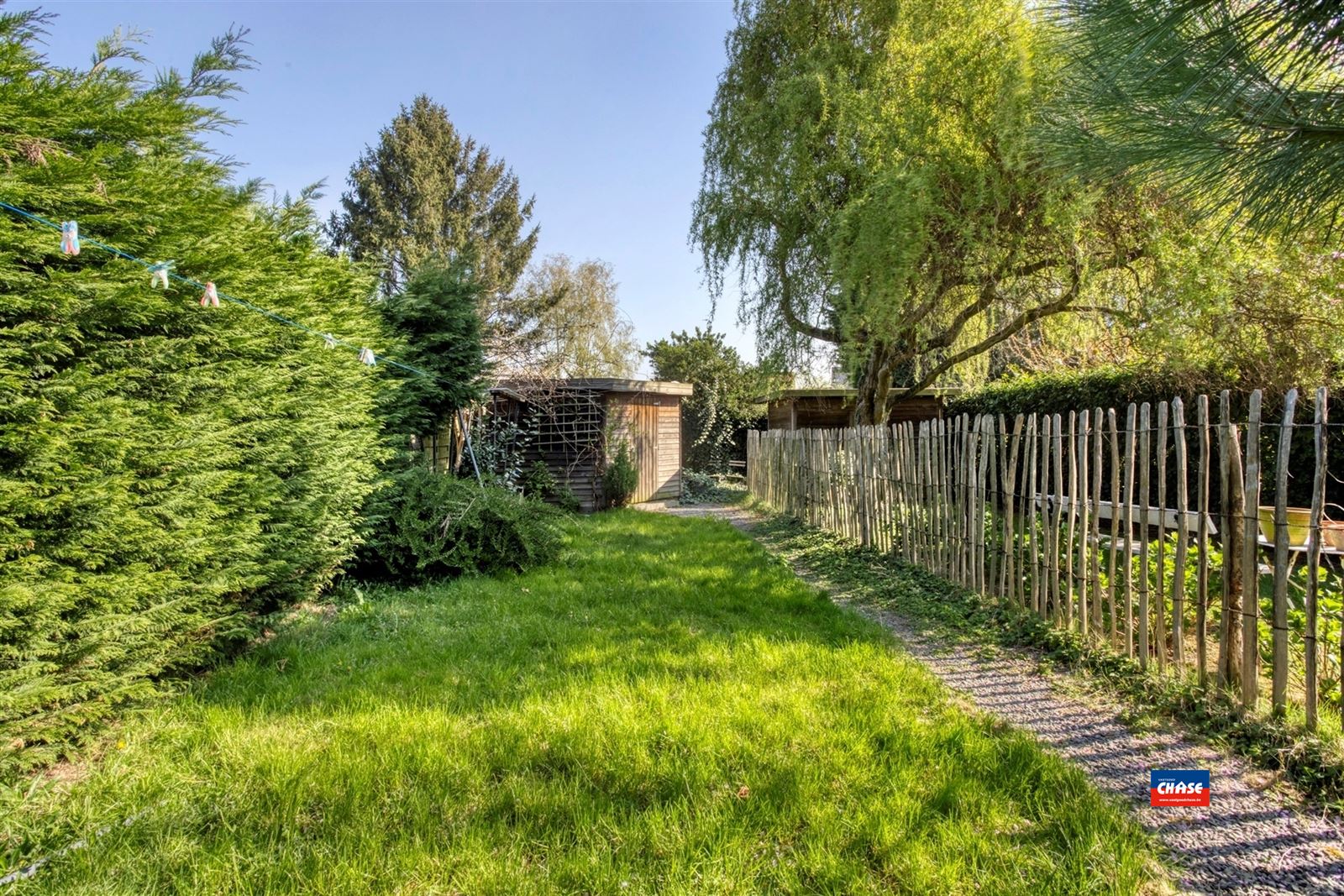 Recent gerenoveerde woning met 3 slaapkamers en tuin foto 7