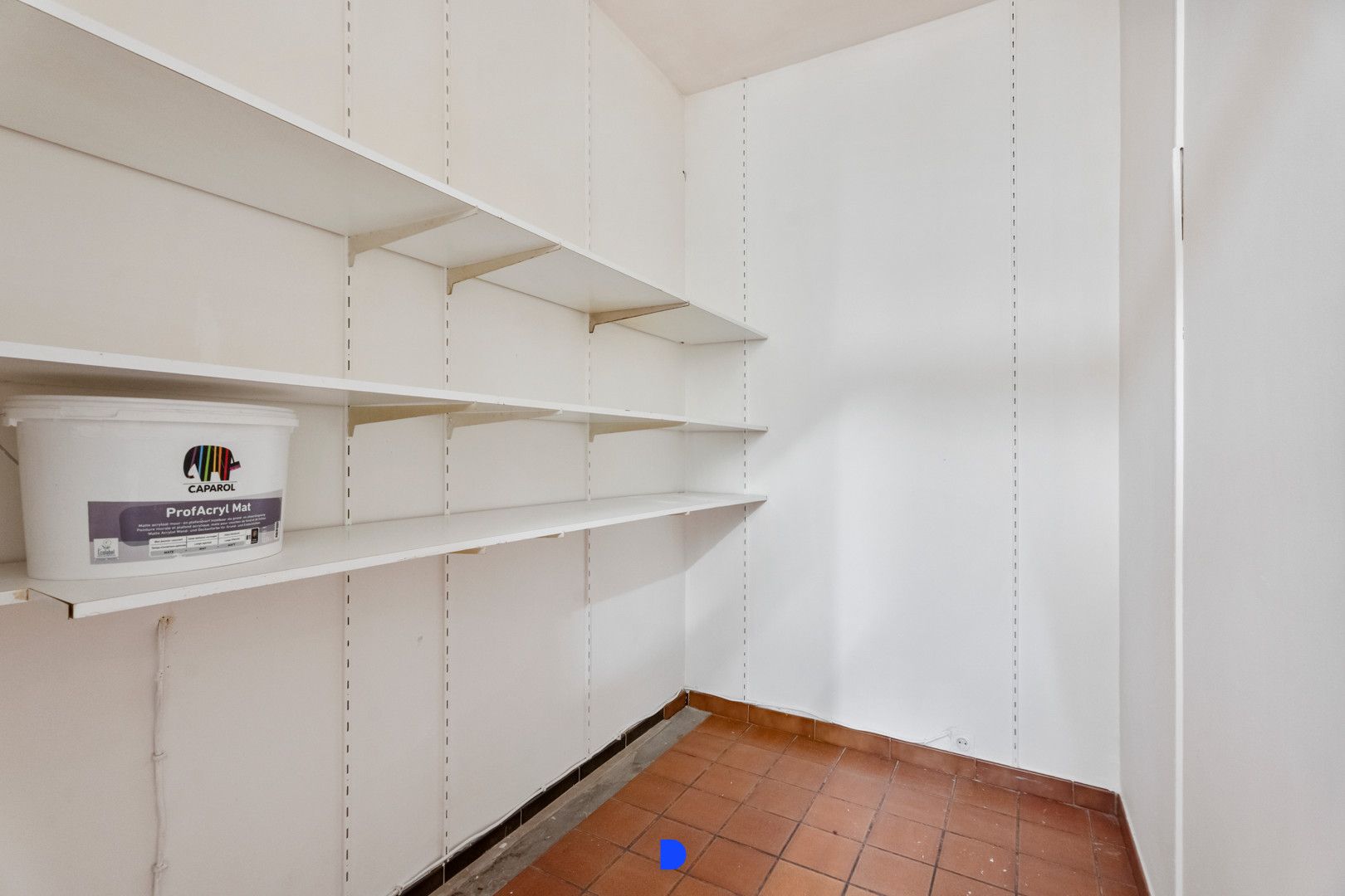 Instapklaar handelspand centrum Roeselare foto 11