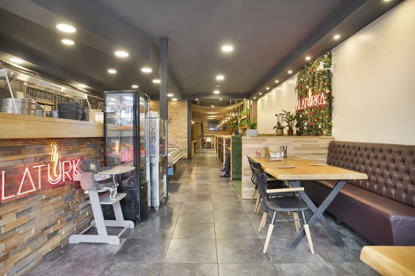 TE KOOP: Opbrengsteigendom in het centrum van Heusden-Zolder! foto 2