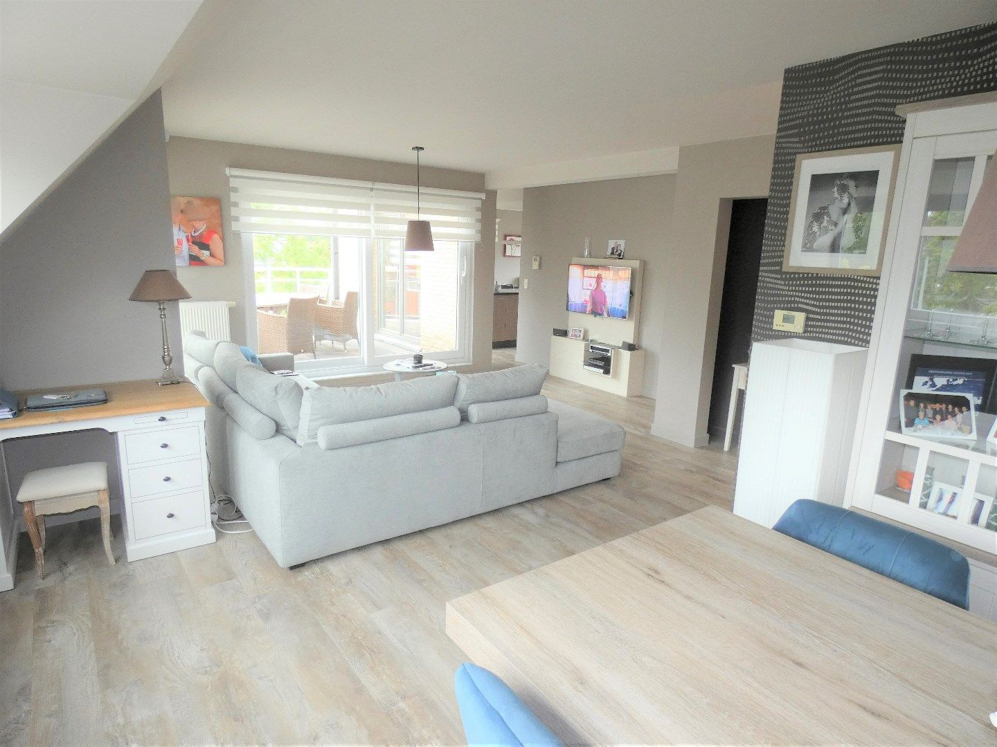 Appartement (104 m²) met 2 slpk, 2 terrassen en garage, Eernegem. foto 10