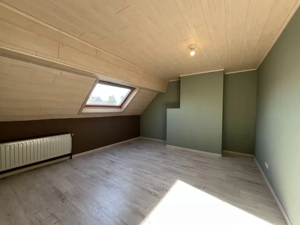 Langemark – Halfopen woning met 3 slaapkamers, tuin en carport foto 8