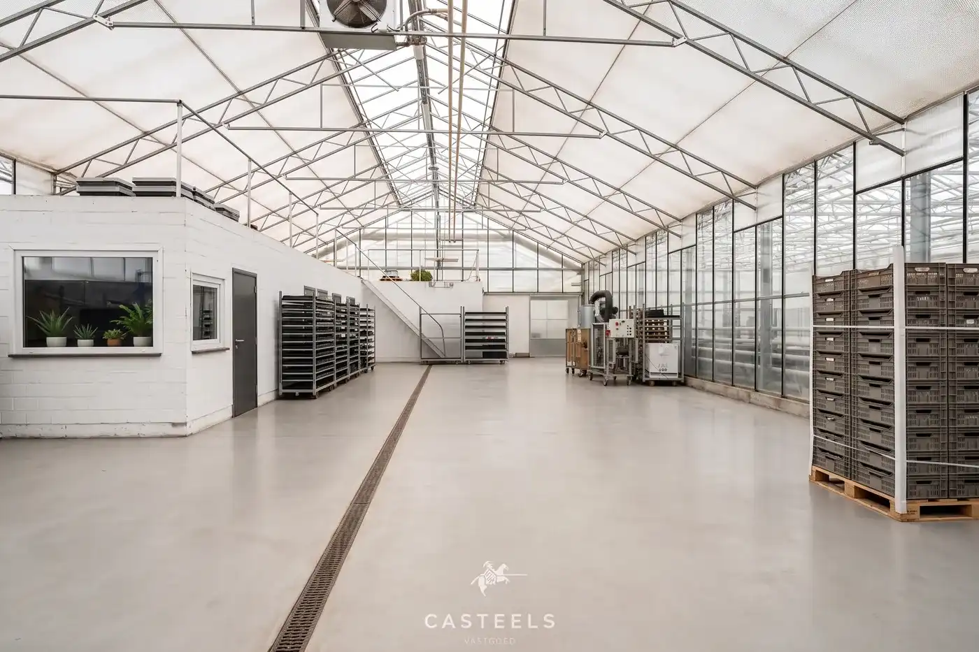 Professionele tuinbouwsite van 1,98 ha met 9.400 m² serres nabij E17 / R4 foto 11