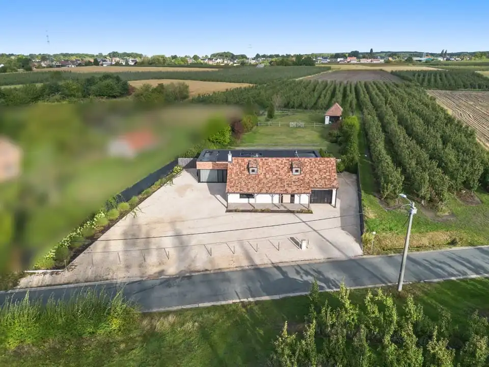 UNIEKE LUXUEUZE VILLA OP EEN PRACHTIG PERCEEL VAN 28A50CA IN SINT-TRUIDEN foto 41