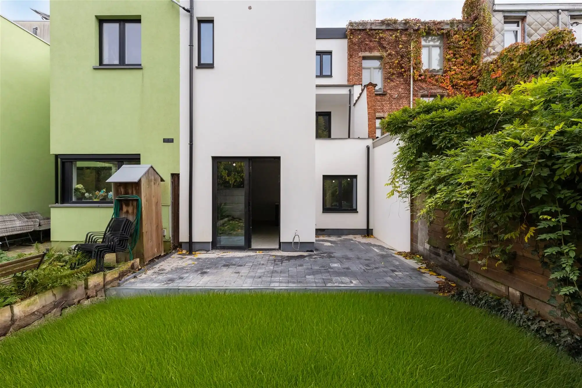 Prachtig gerenoveerd huis met tuin en 4 slaapkamers centrum Mortsel foto 10