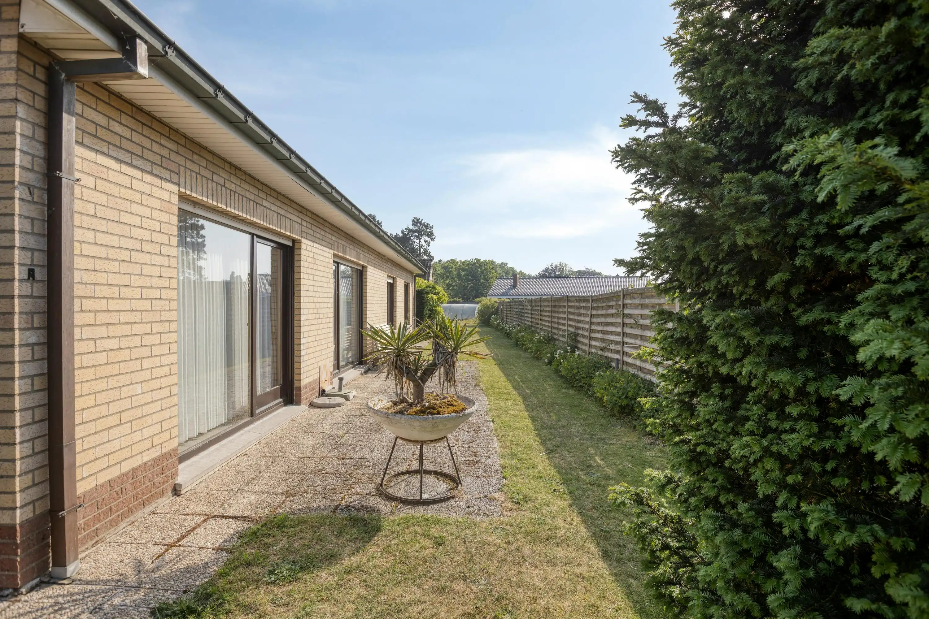 Gelijkvloerse villa op een perceel van maar liefst 2 342m² foto 22
