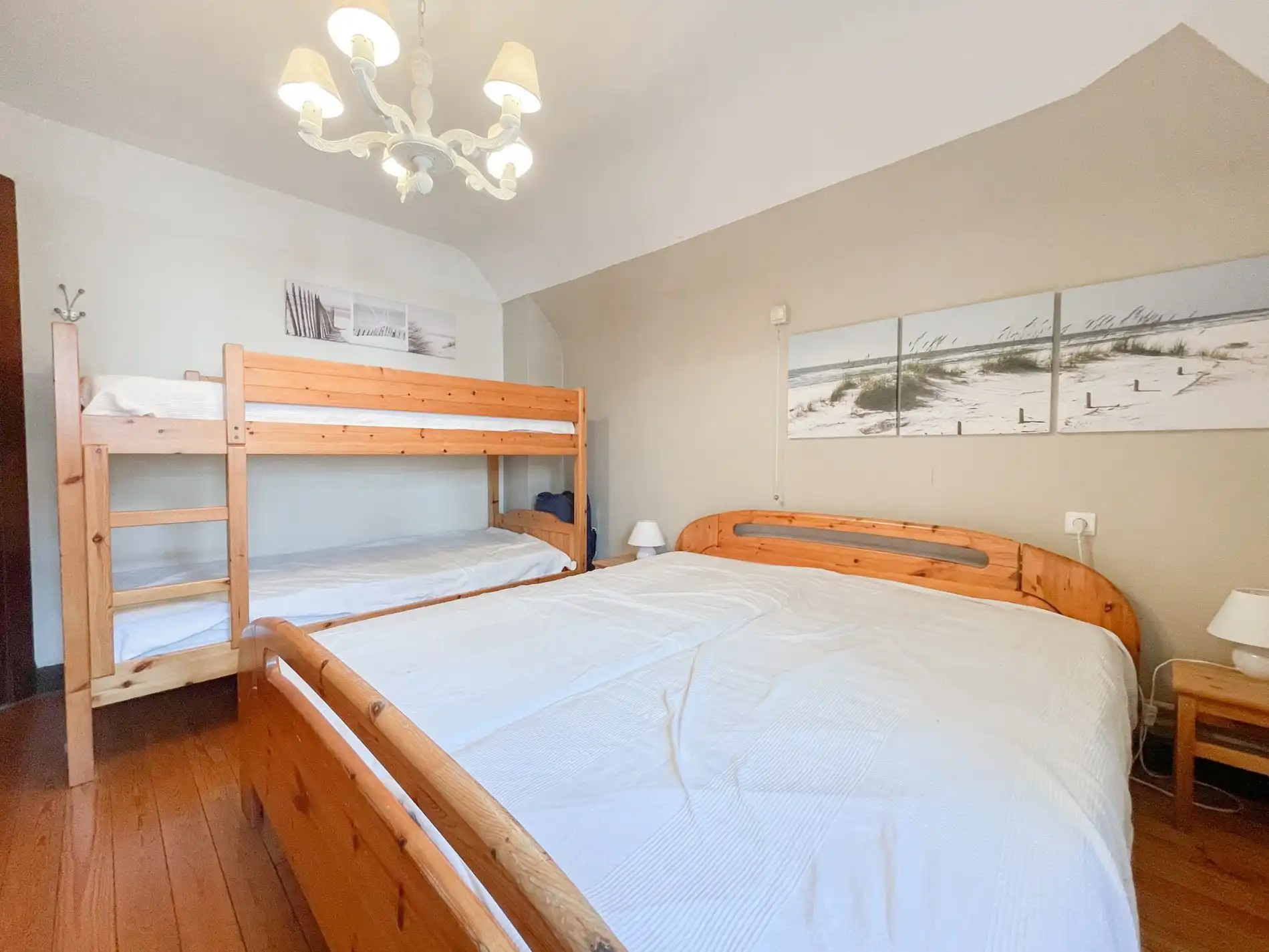 Uiterst charmante villa, rustig gelegen in één van de paadjes in het Zoute op wandelafstand van de zee. foto 9