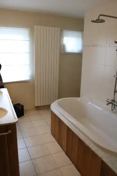 Landelijk gelegen woning, echte aanrader!! foto 15