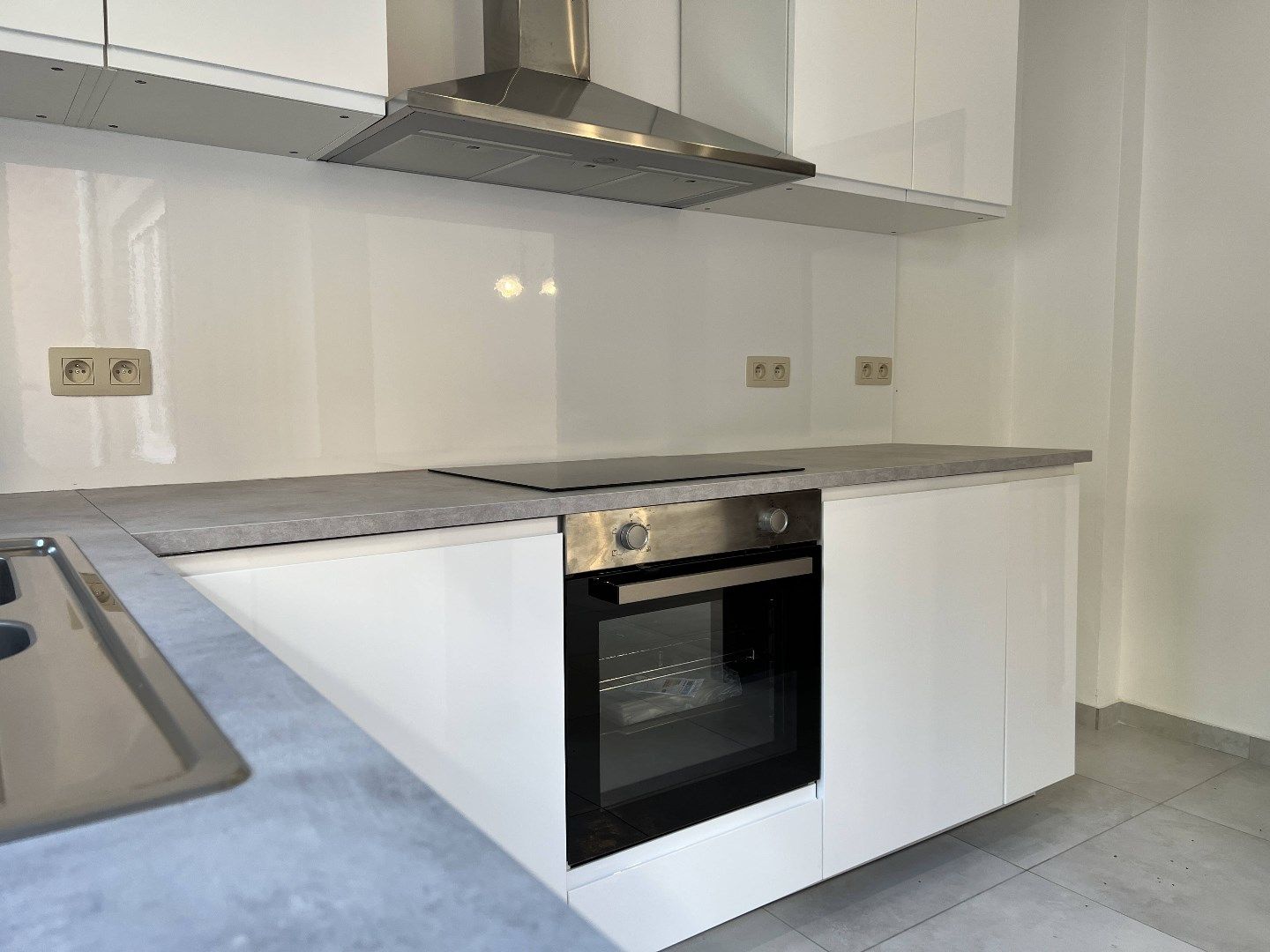 Goed gelegen rijwoning met tuintje foto 12