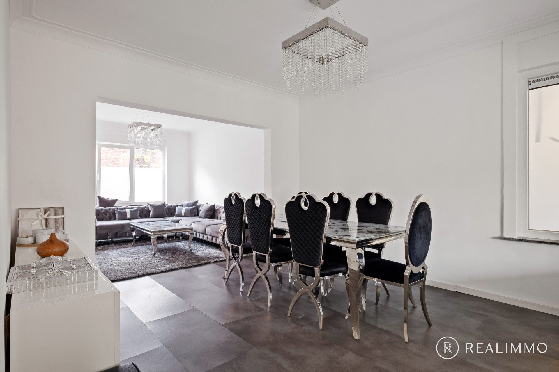 Gerenoveerde woning in het centrum van Waregem foto 2