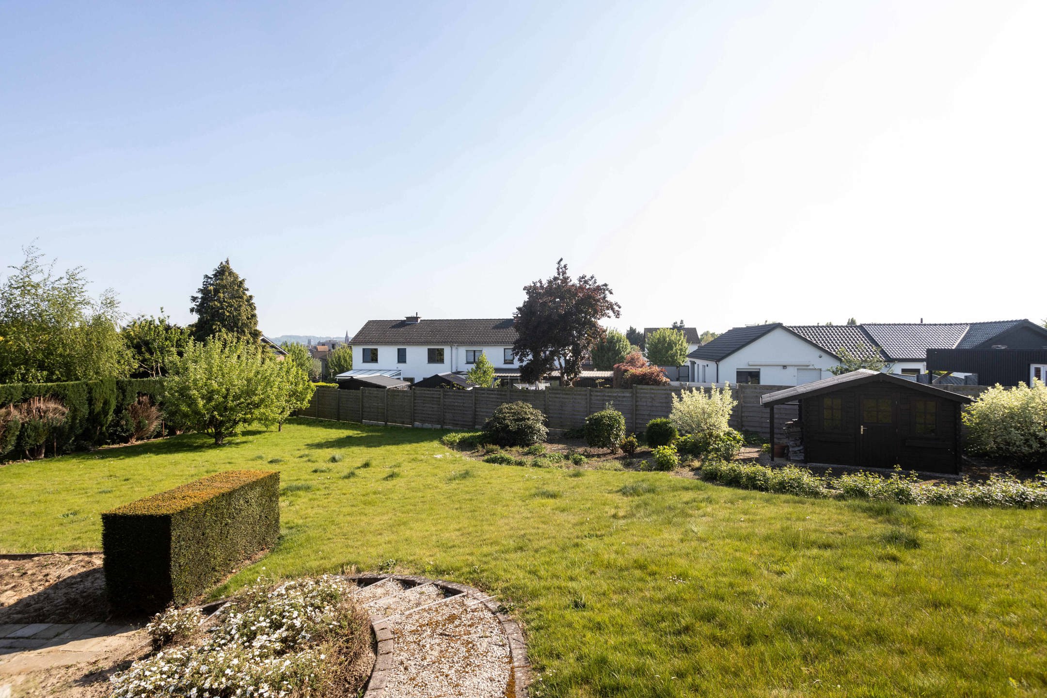 Goed gelegen ruime alleenstaande woning  foto 20