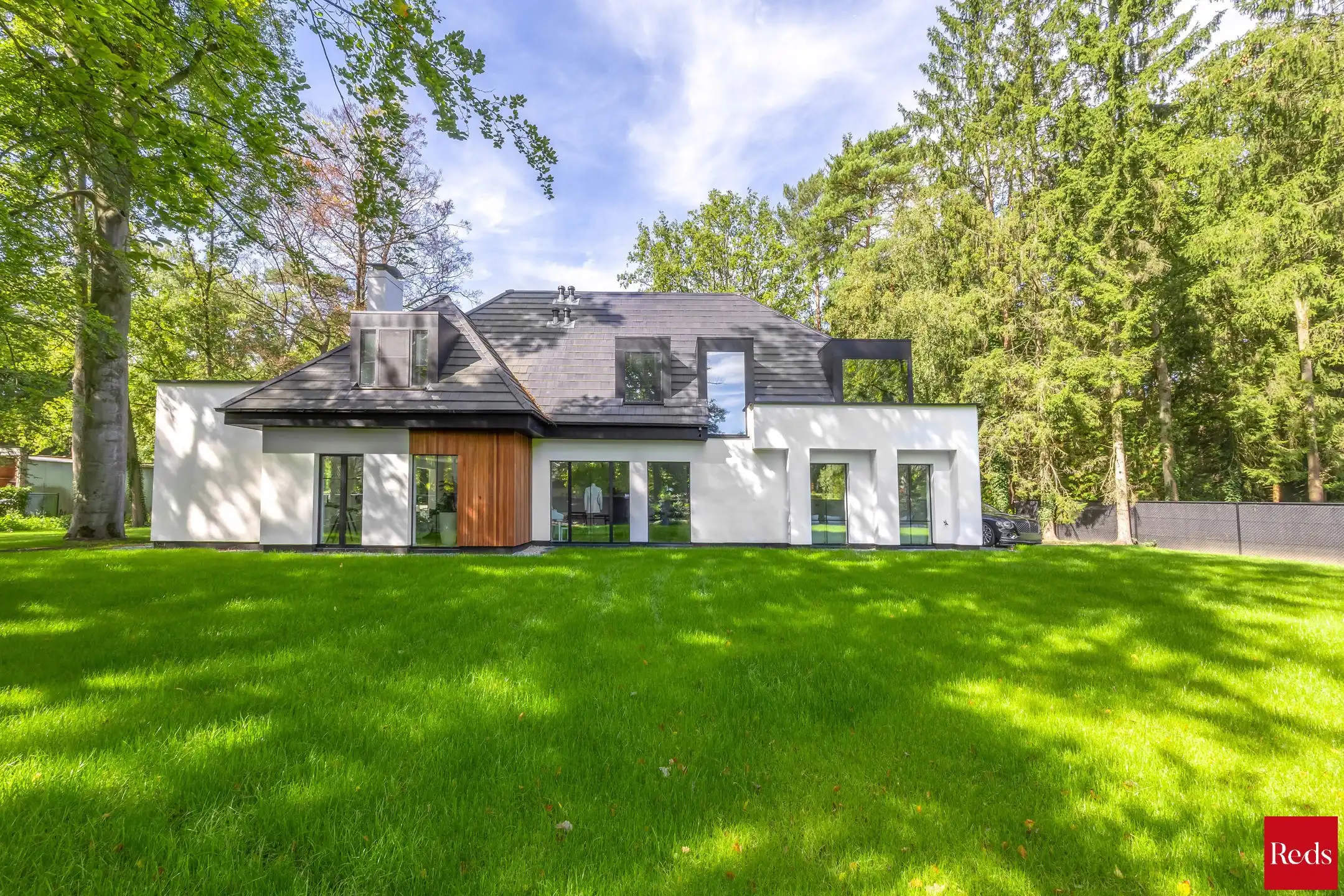 Luxe gerenoveerde villa (EPC A) op riant hoekperceel foto 4