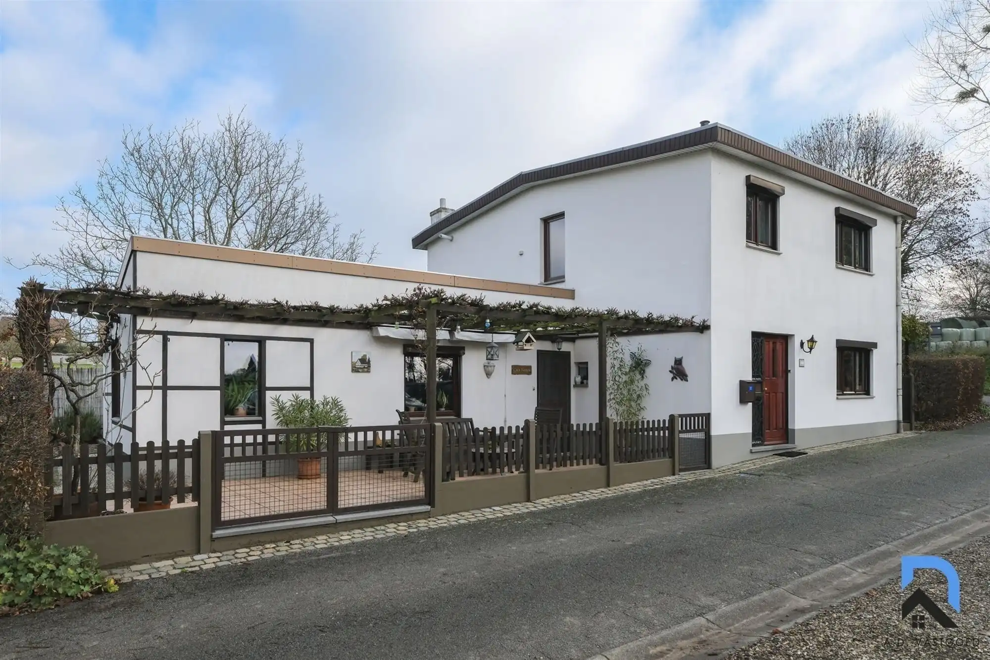 Mooie woning in het groen foto 2