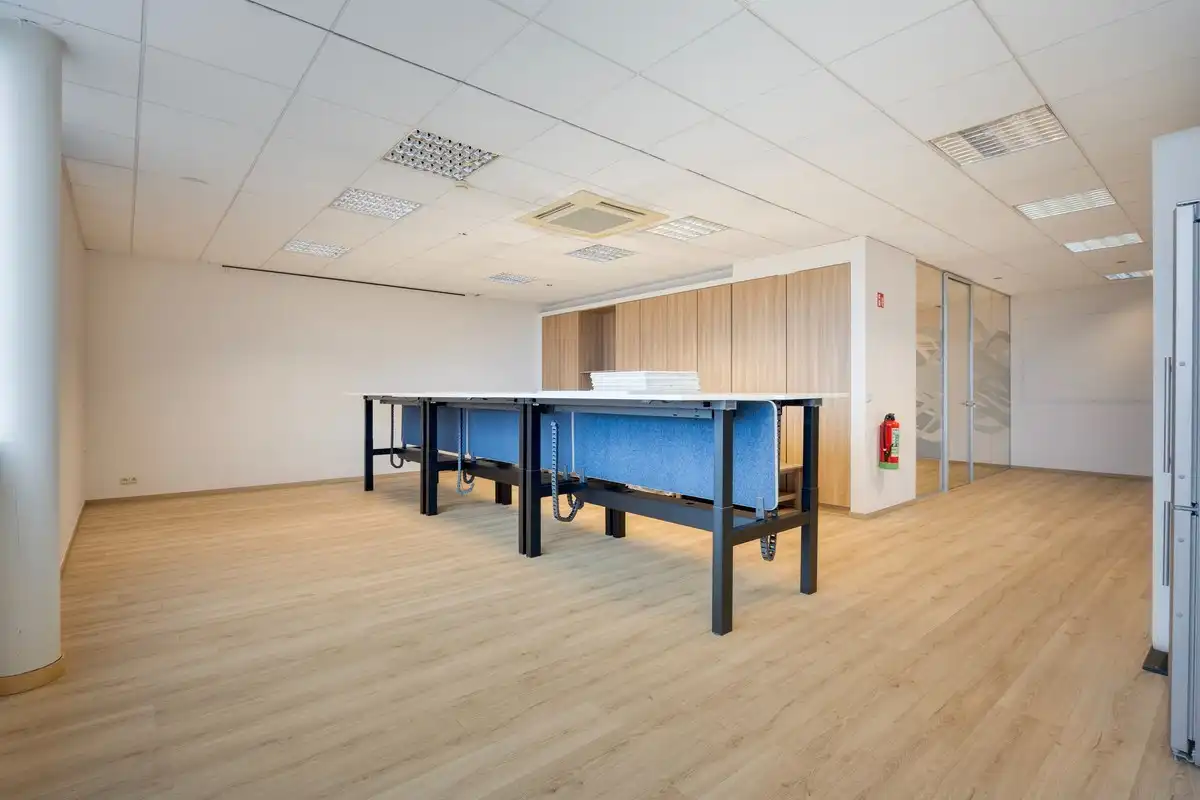 Kantoren te huur in het industriepark te Haasrode/Heverlee met parking - opp. 626 m² (totaal)  foto 12