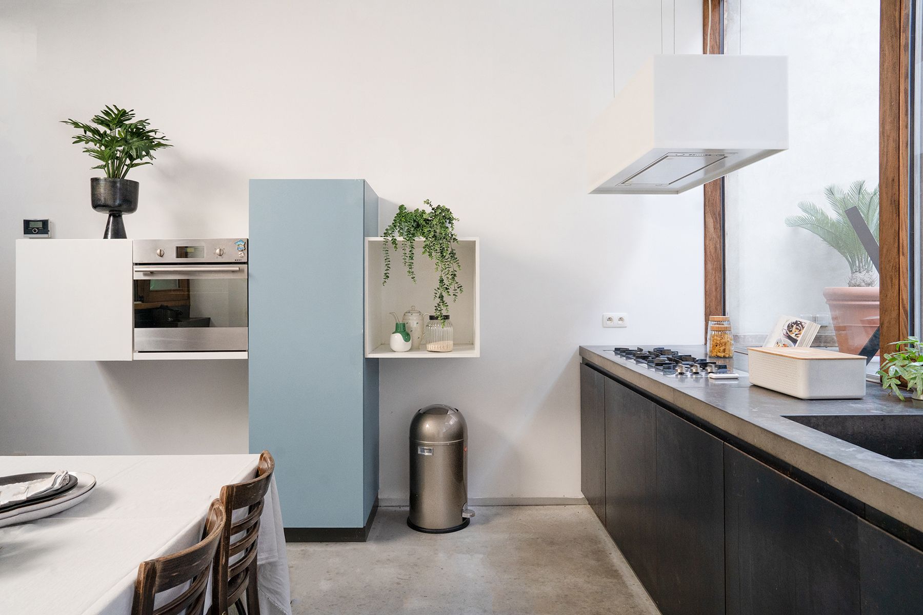 Unieke gerenoveerde burgerwoning, pareltje in architectuur foto 14