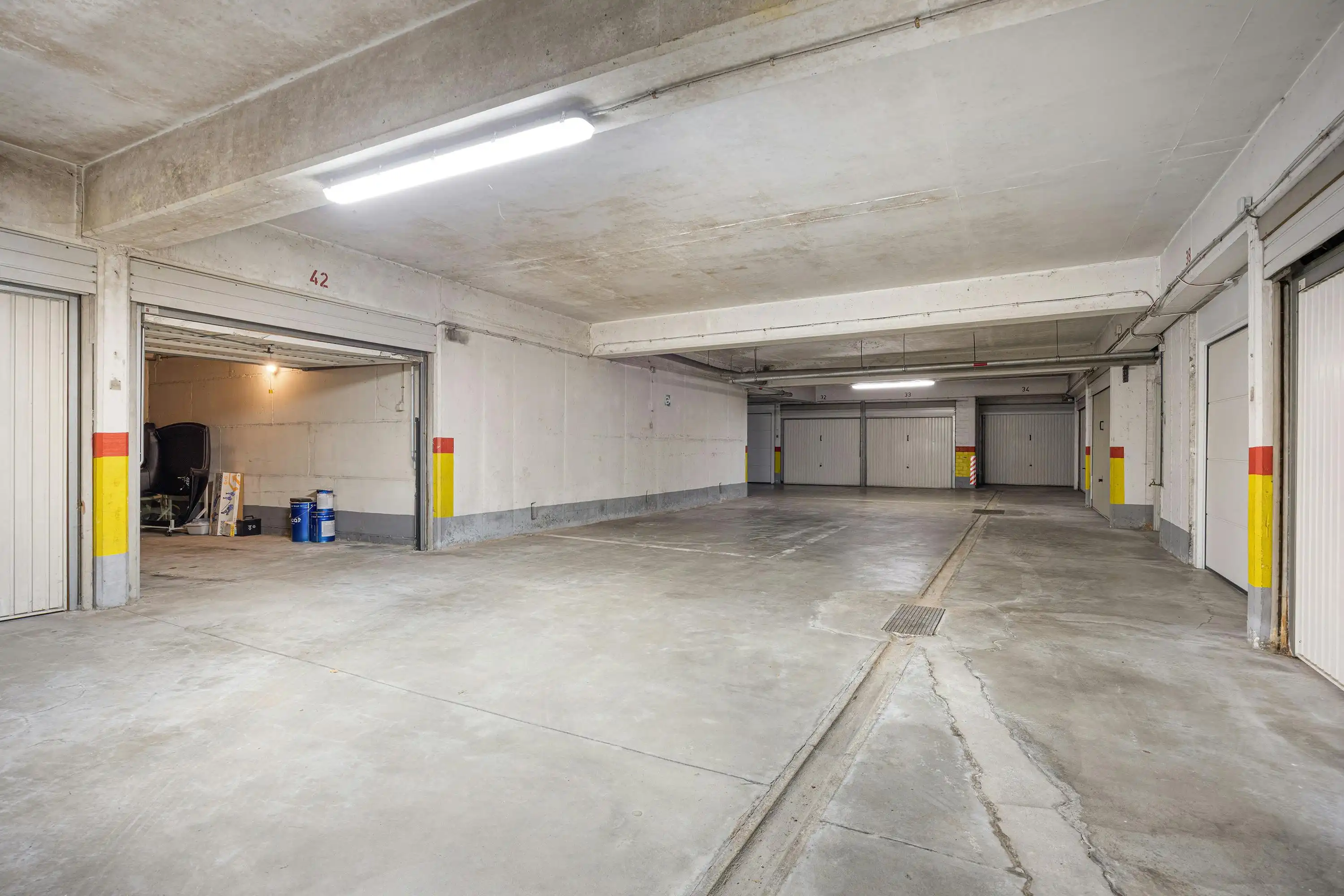 Appartement (86m²) met terras en garage, centrum Hasselt foto 14