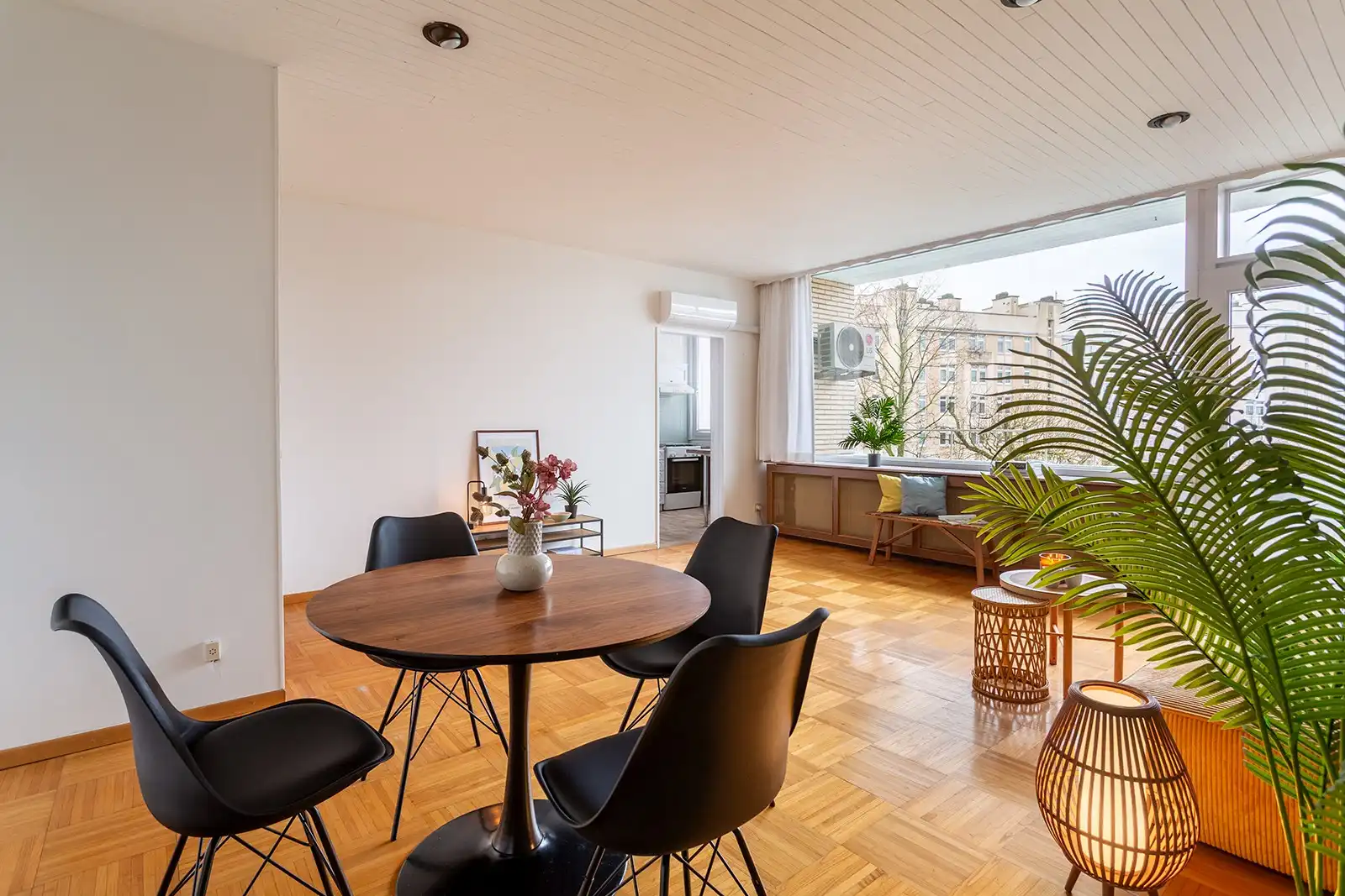 Ruim appartement met 3 slaapkamers en 2 terrassen foto 5