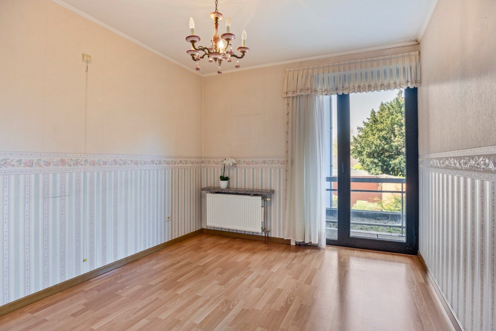 Mooi 2-slaapkamerappartement in hartje Menen! foto 11