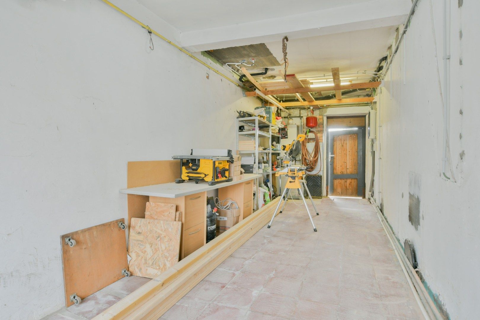 Gerenoveerde woning met 4 slaapkamers in het centrum van Eernegem foto 21
