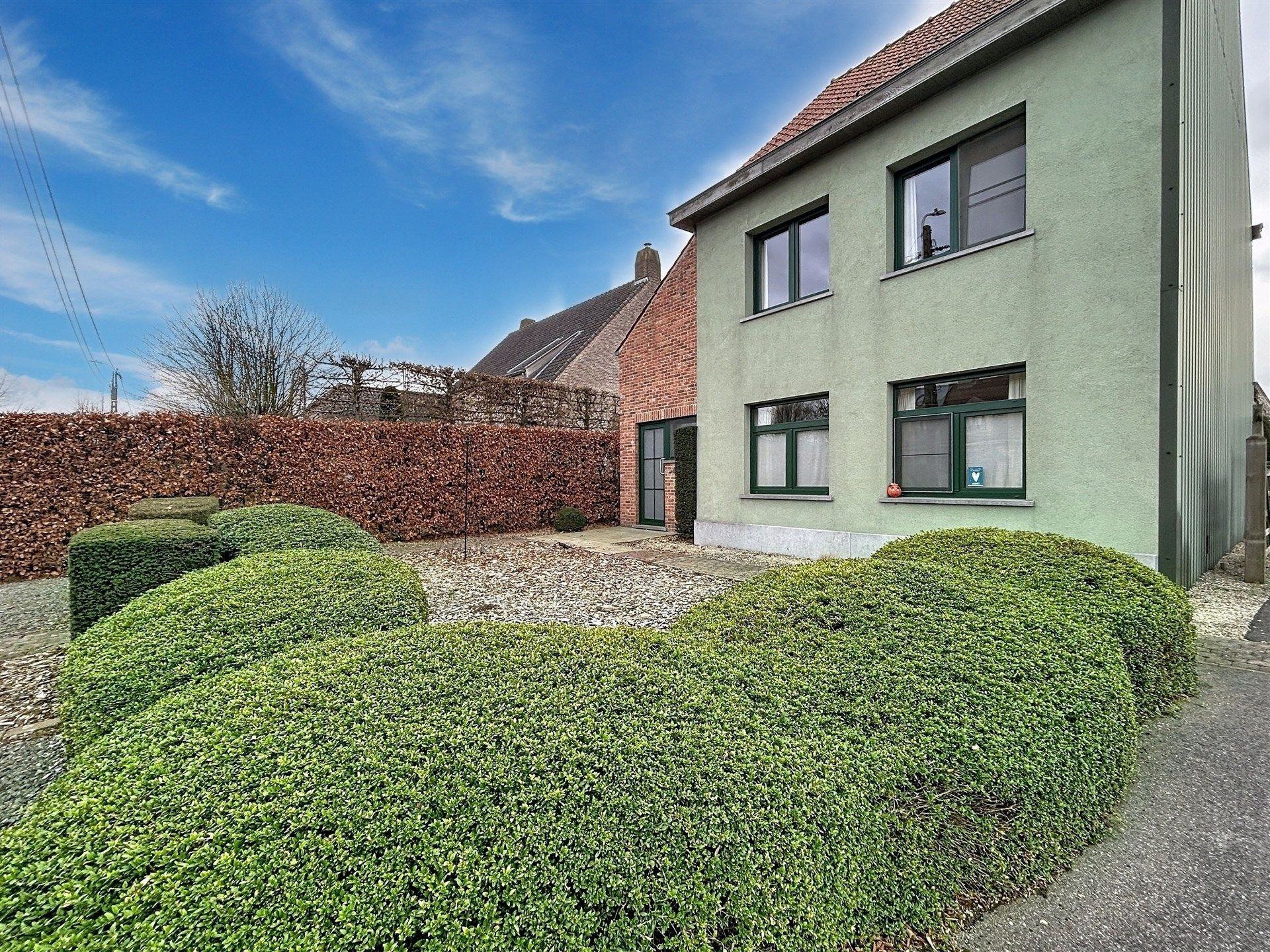 Open bebouwing met 4 slaapkamers op 3550m² foto 5