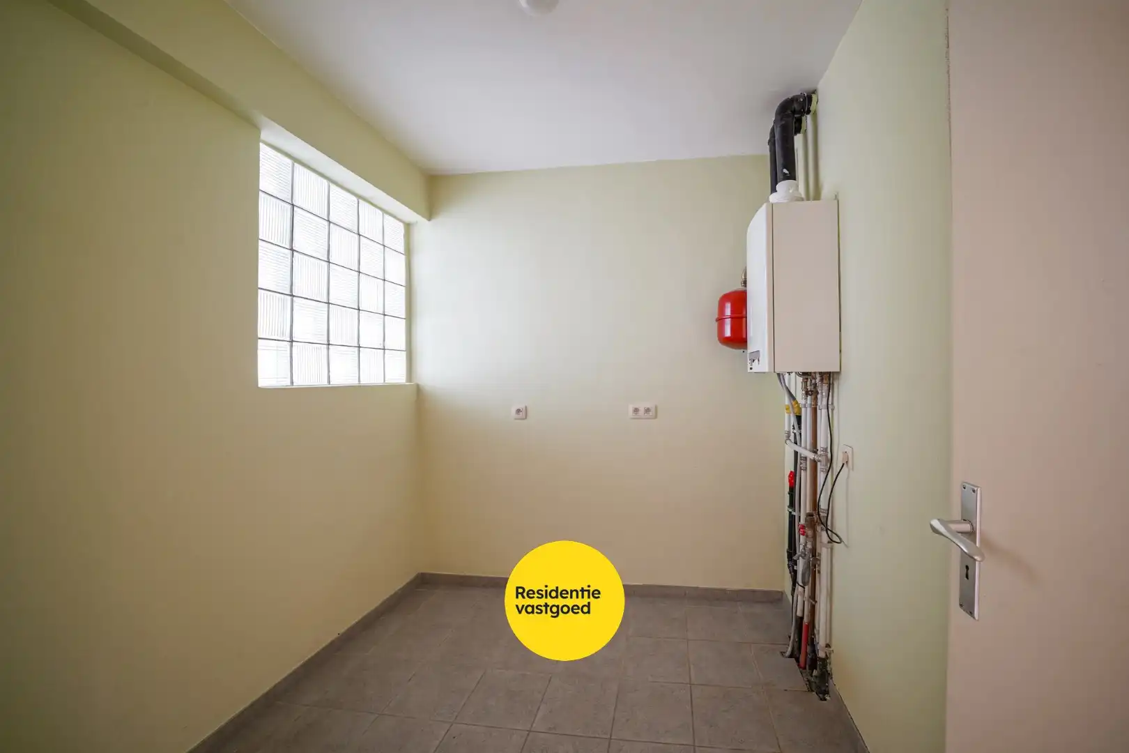 2-slaapkamerappartement met 2 balkons te Oostende foto 13