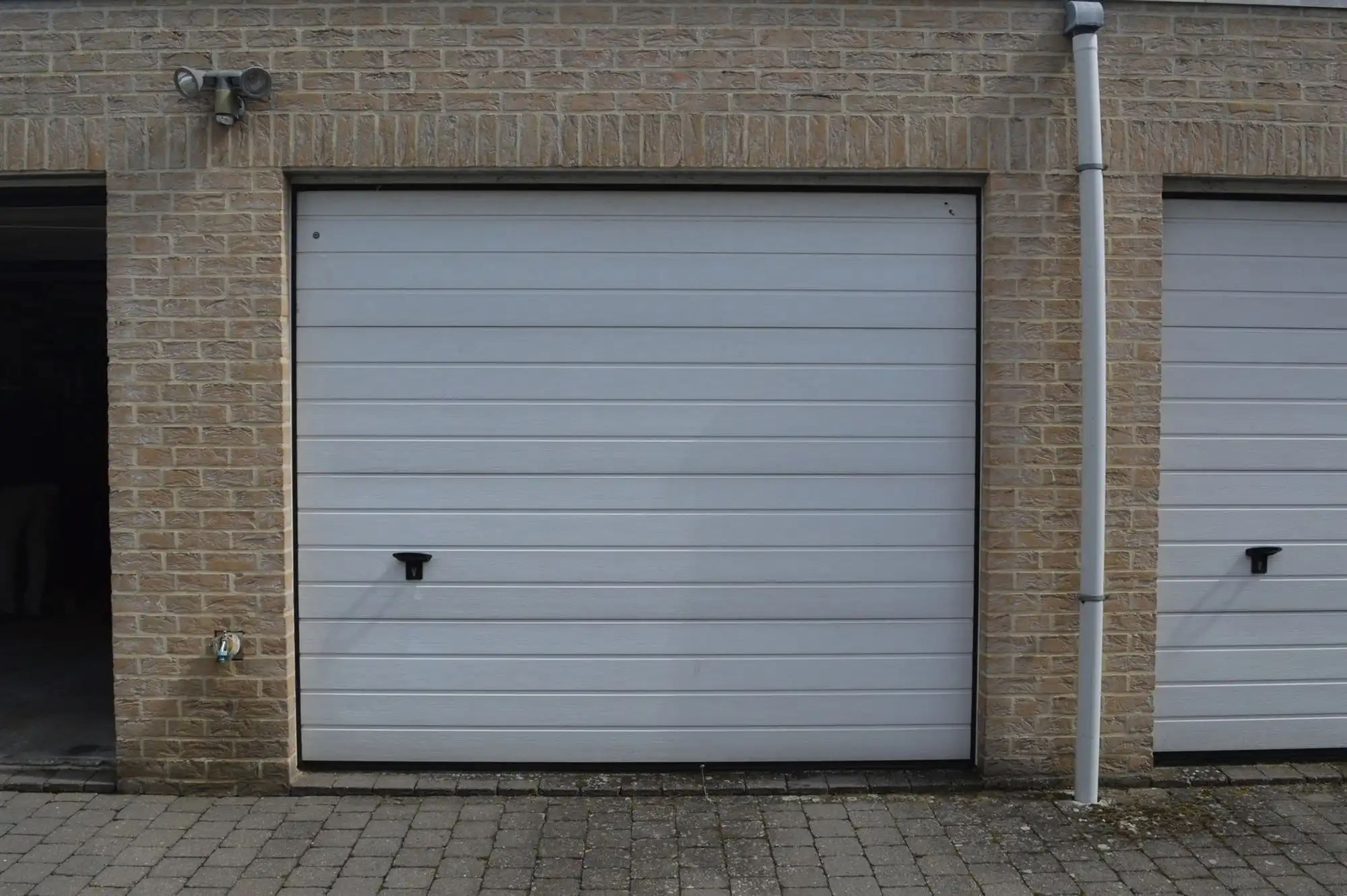 Appartement met 2 slaapkamers, 2 terrassen en garage. foto 18