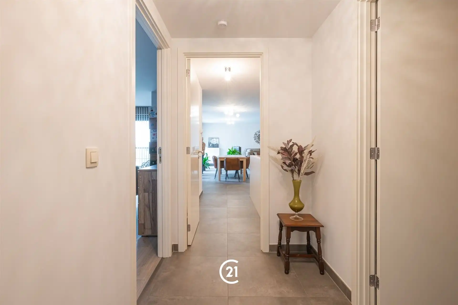 Energiezuinig wonen met terras & parking! foto 10