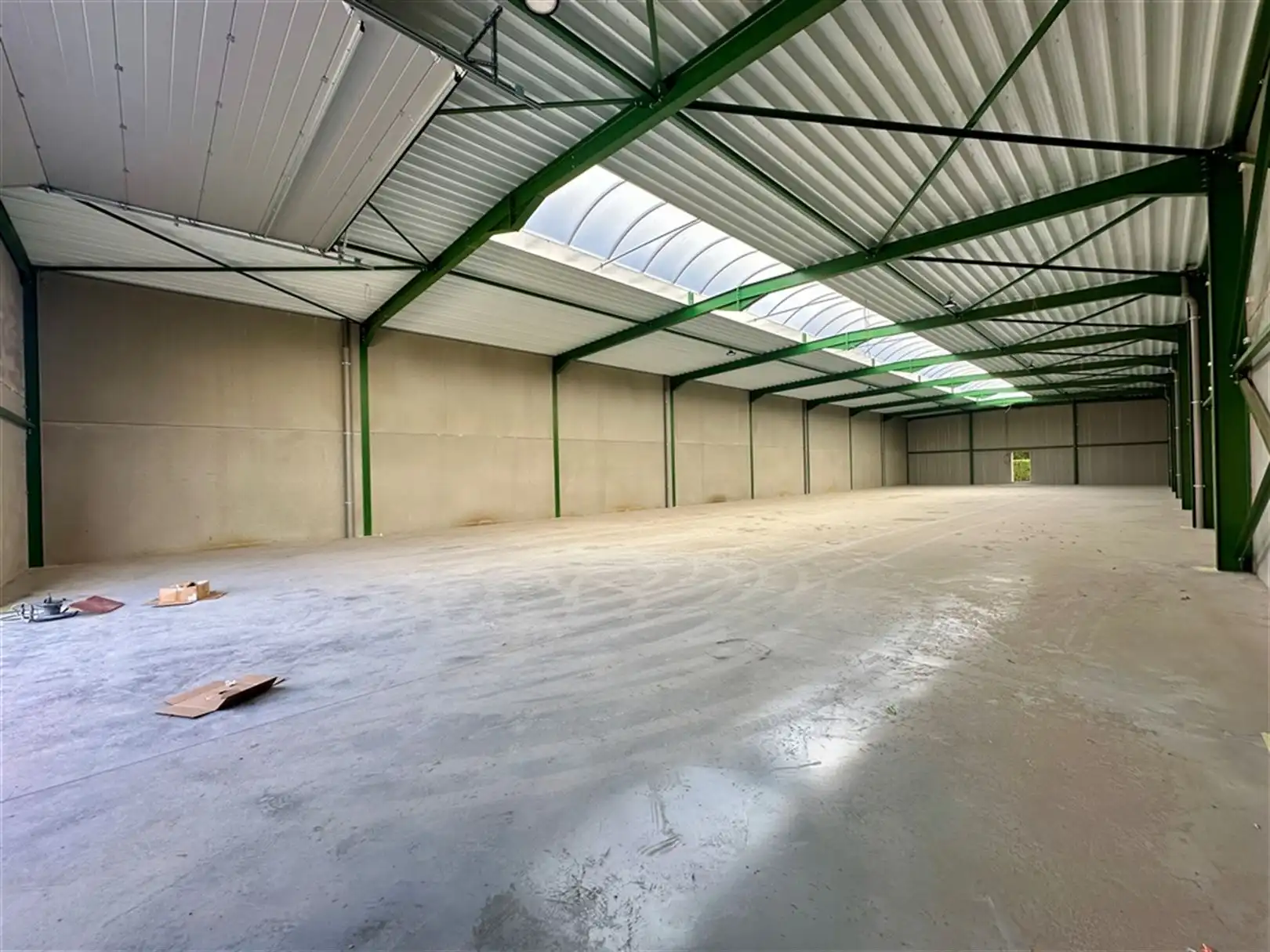 Nieuwbouw KMO units langs de E40 in Beernem foto 5