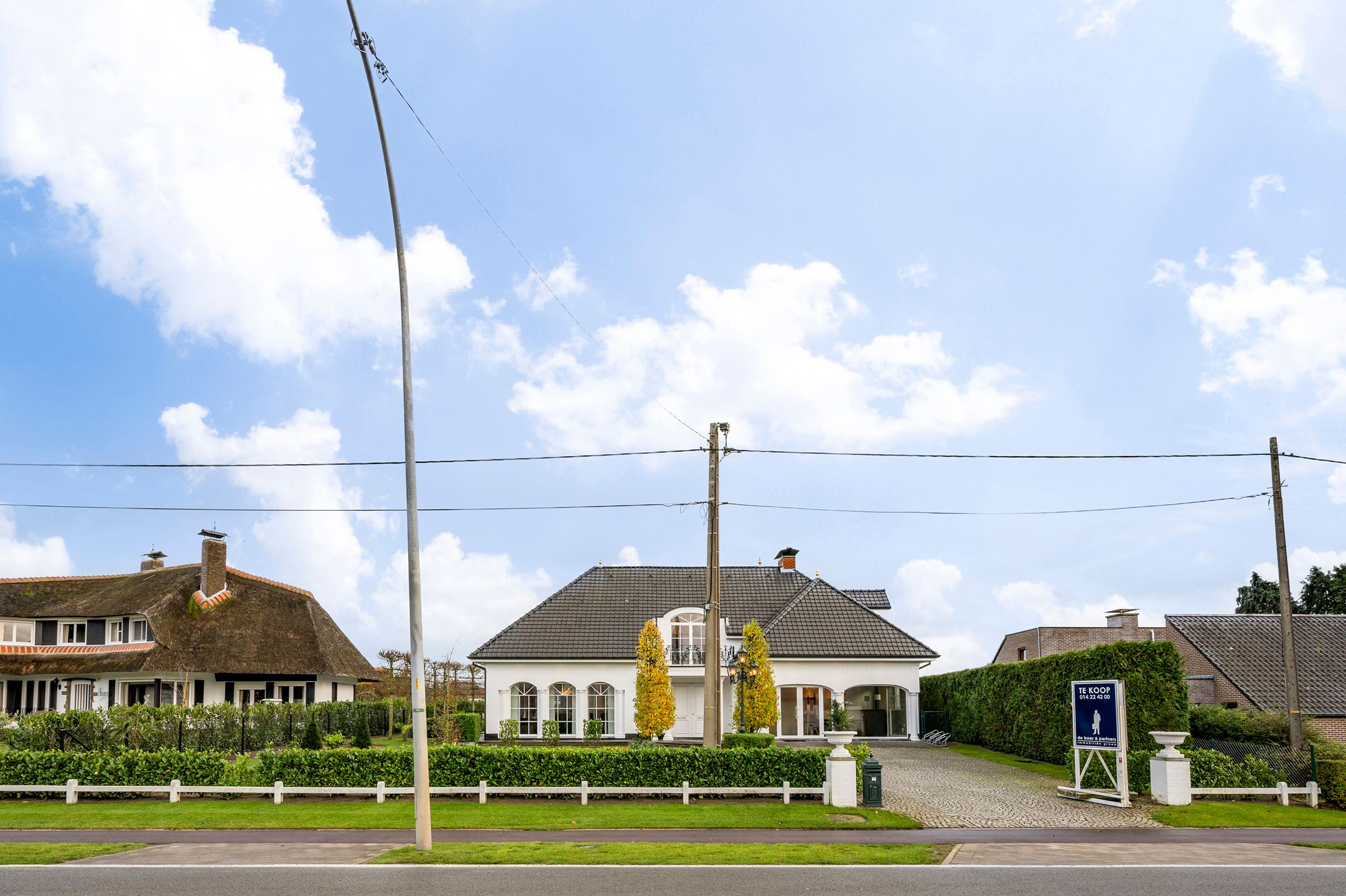 Buitengewone villa met 3 slpk. op 2.101m² nabij Postel foto 23