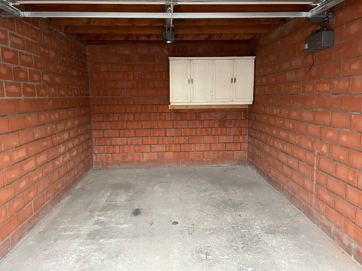 Garagebox op Lauweplaats! foto 3