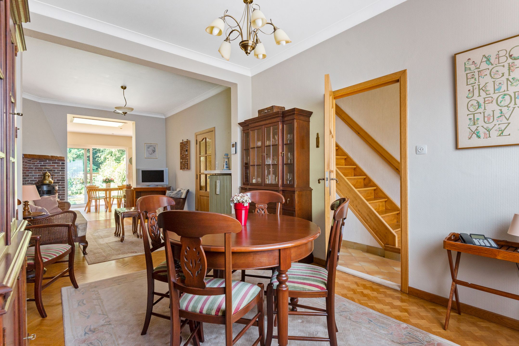 Mooie woning met appartement op toplocatie - mooie tuin foto 3