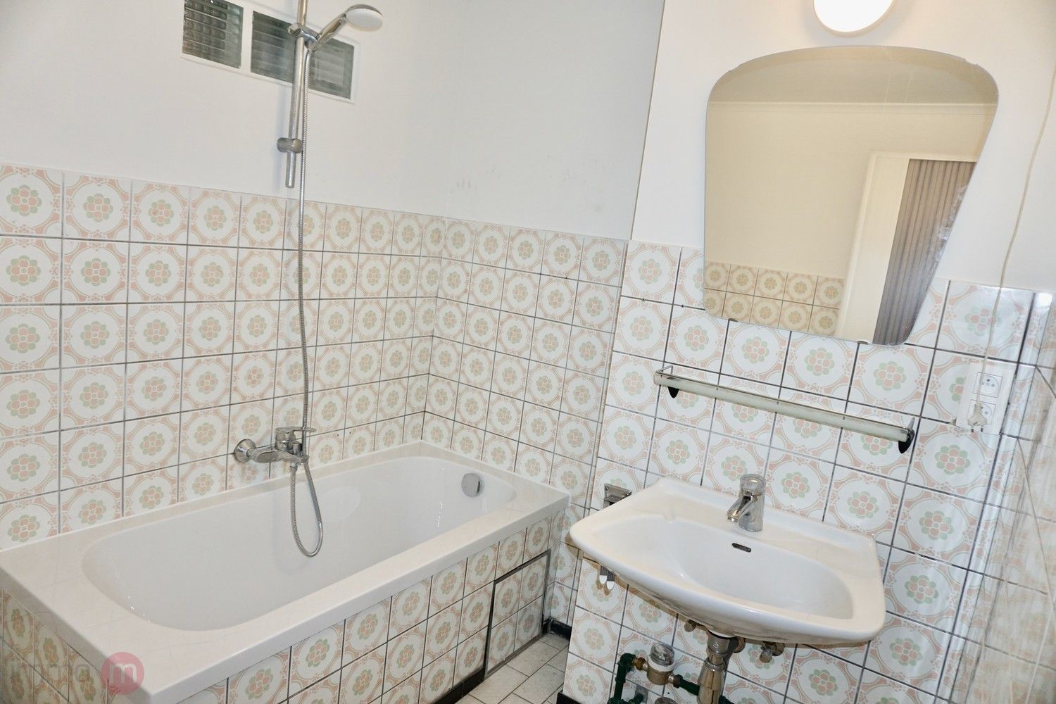 Rustig gelegen appartment met 2 slaapkamers foto 32