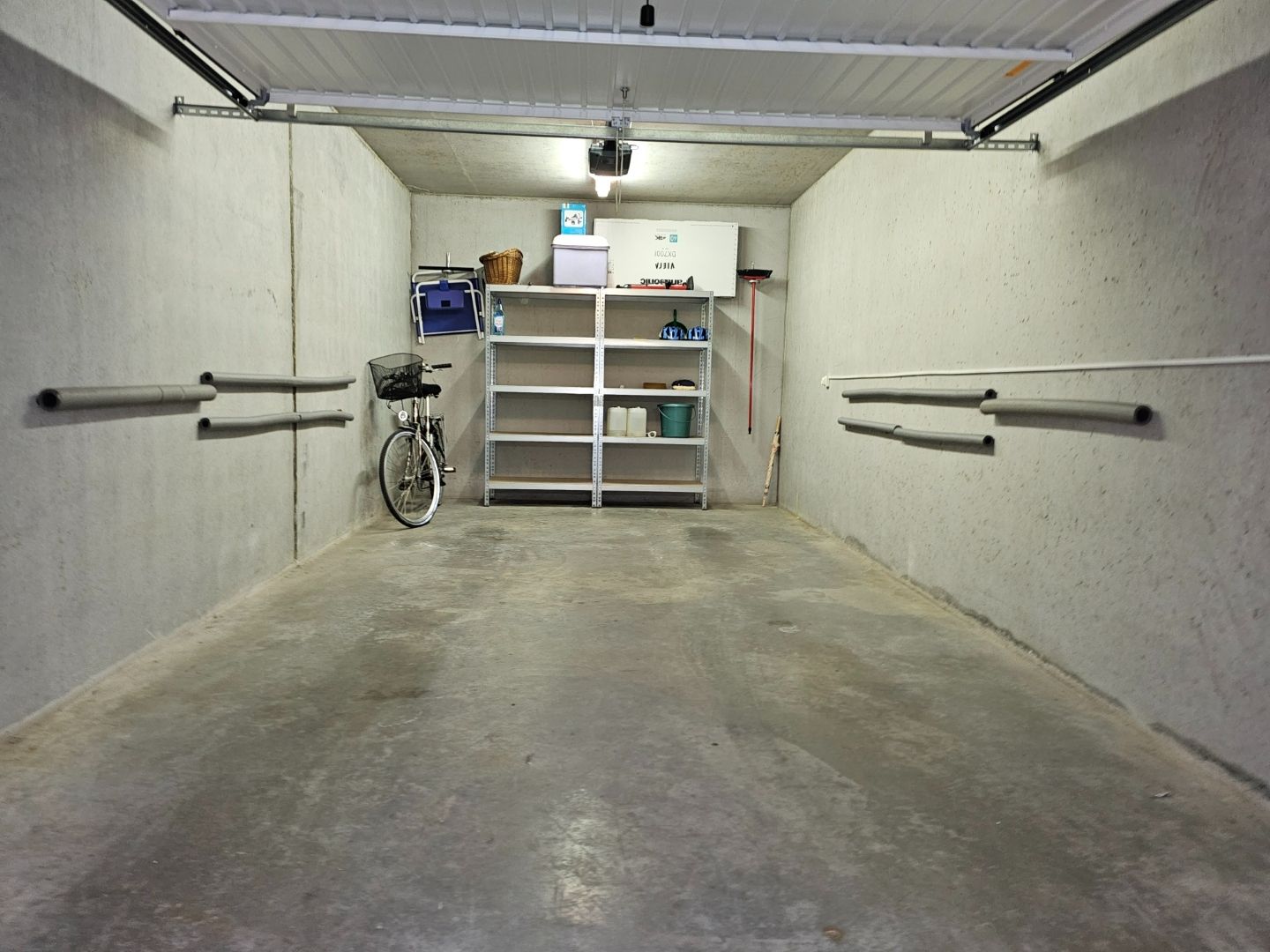 Gesloten garagebox op 200m van de zee foto 3