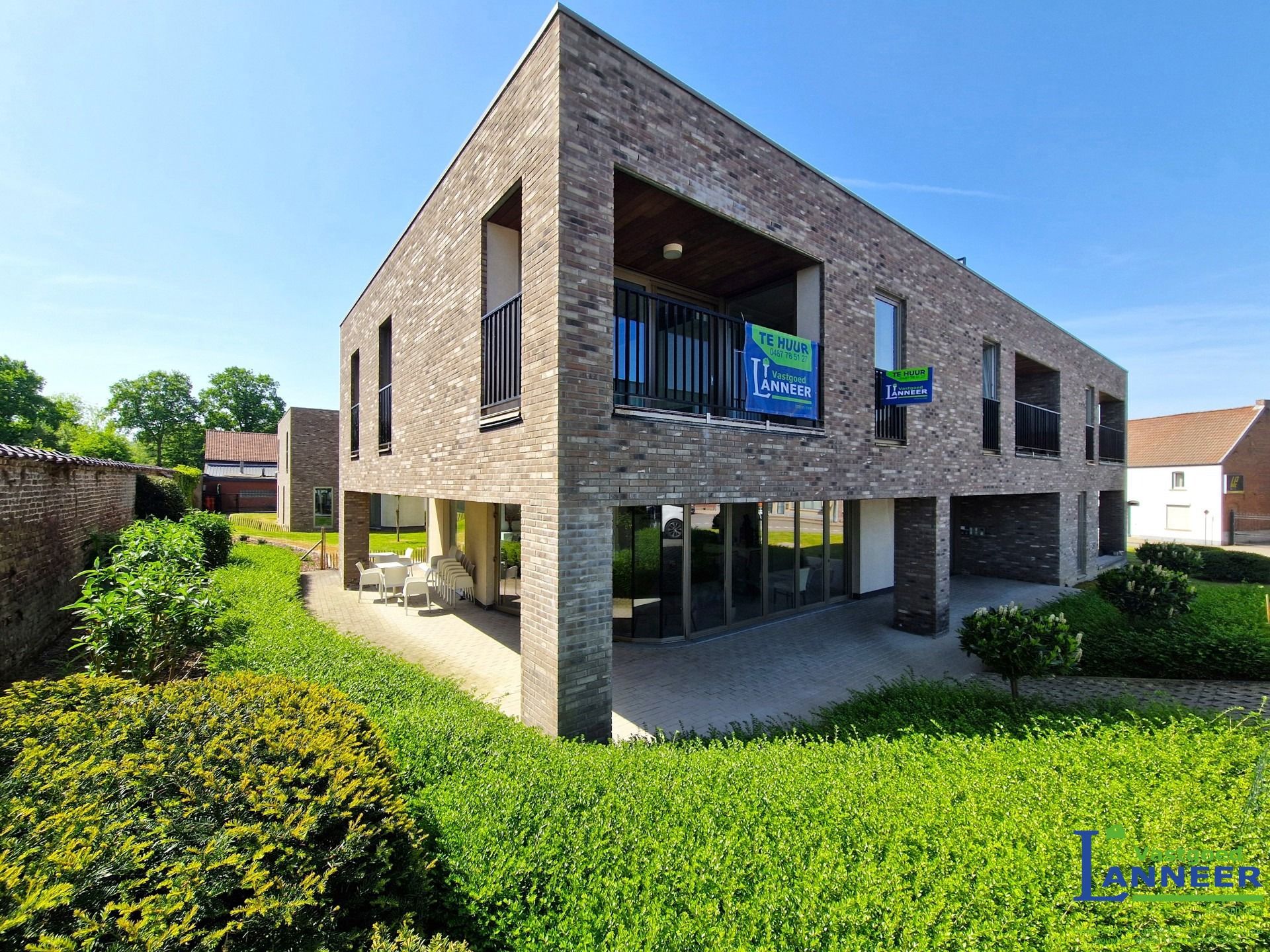Assistentie woning met 2 slaapkamers te Viane- Geraardsbergen foto {{pictureIndex}}