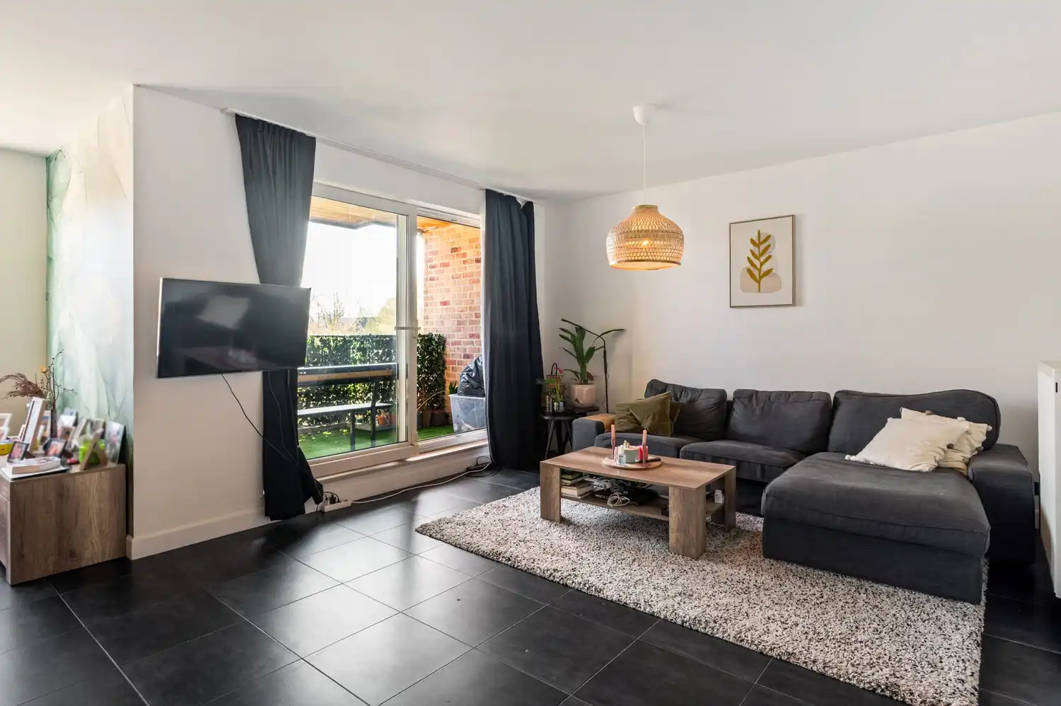 Ruim instapklaar appartement met 2 slaapkamers en terras op centrale ligging in Kapellen foto 3