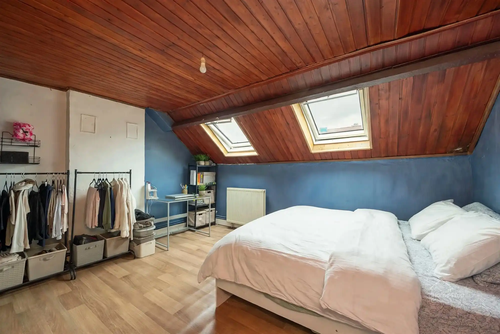 Ruime op te frissen woning met 4 slpk op bruisende locatie! foto 10