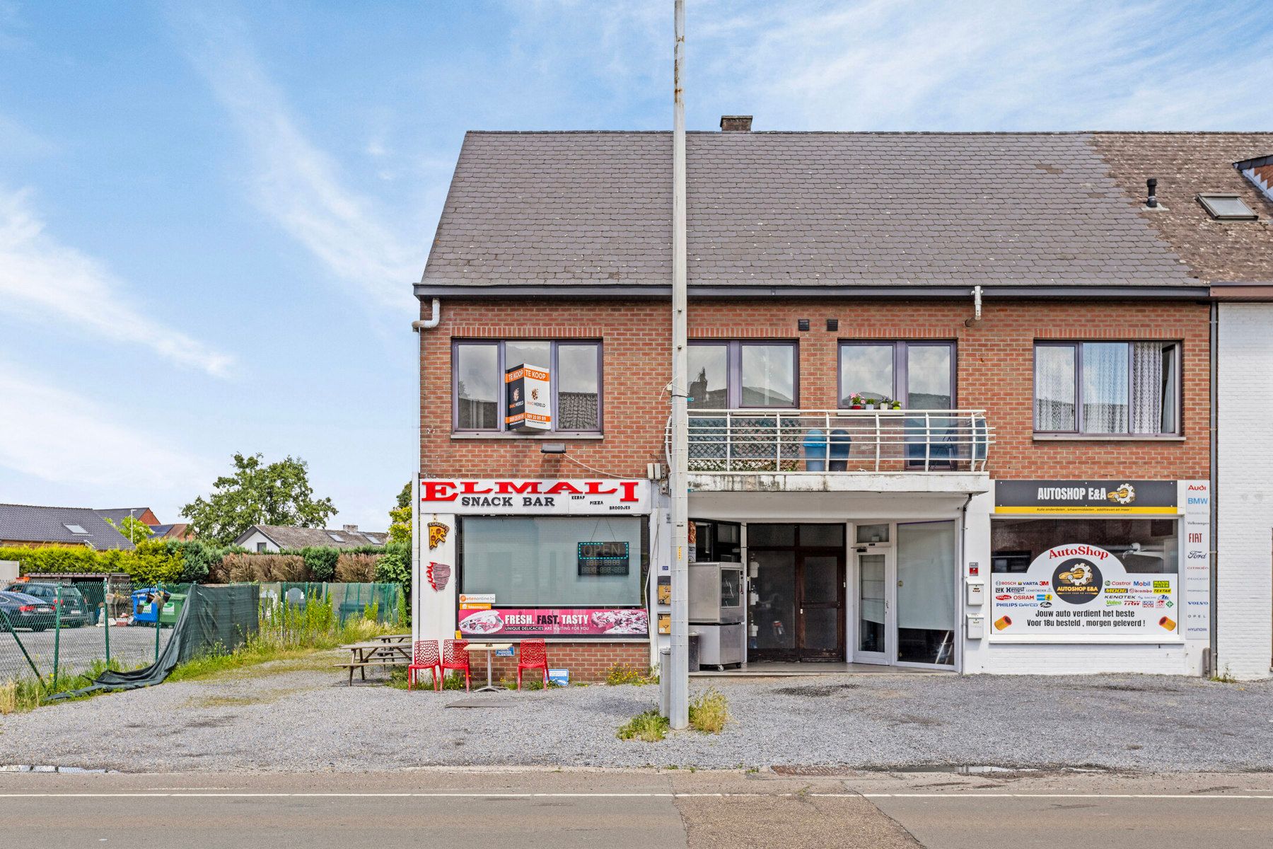 INVESTERINGS APPARTEMENT MET MOGELIJKHEID TOT BIJBOUWEN VAN EEN STUDIO. foto 1