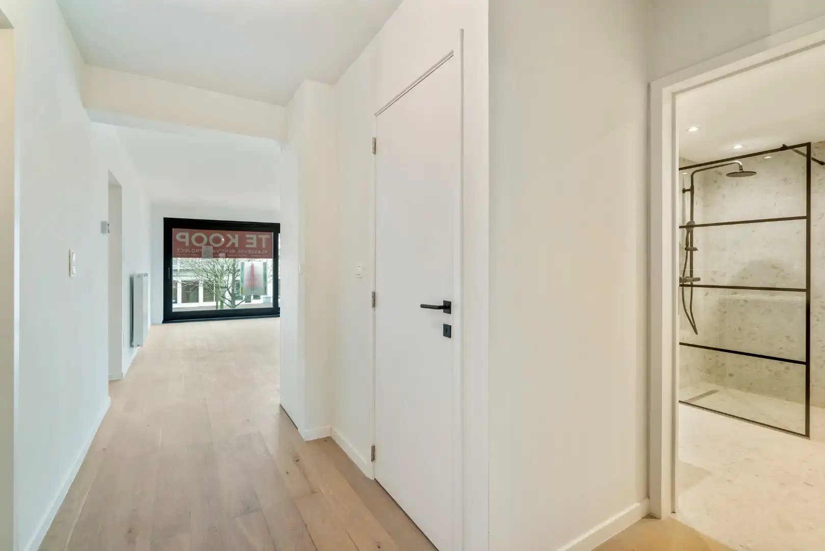 Prachtige luxueus gerenoveerd appartement op het eerste verdiep! foto 12