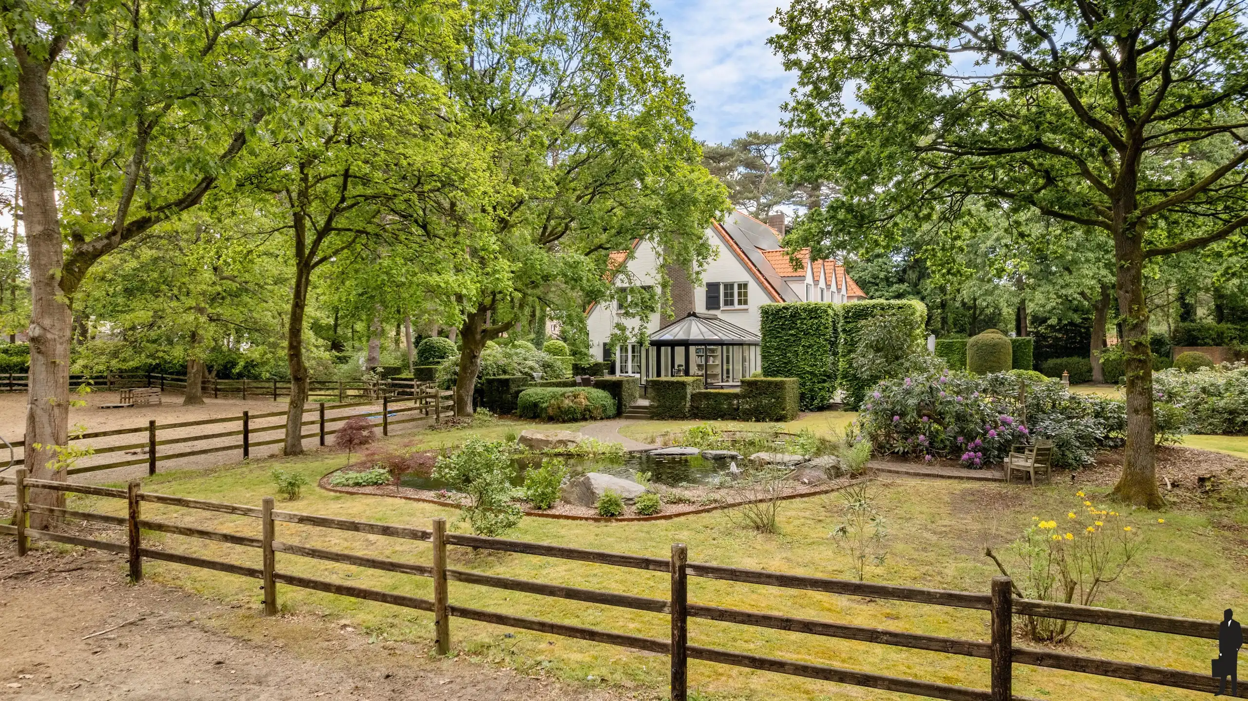 Topgelegen villa met zwembad en paddock!  foto 62