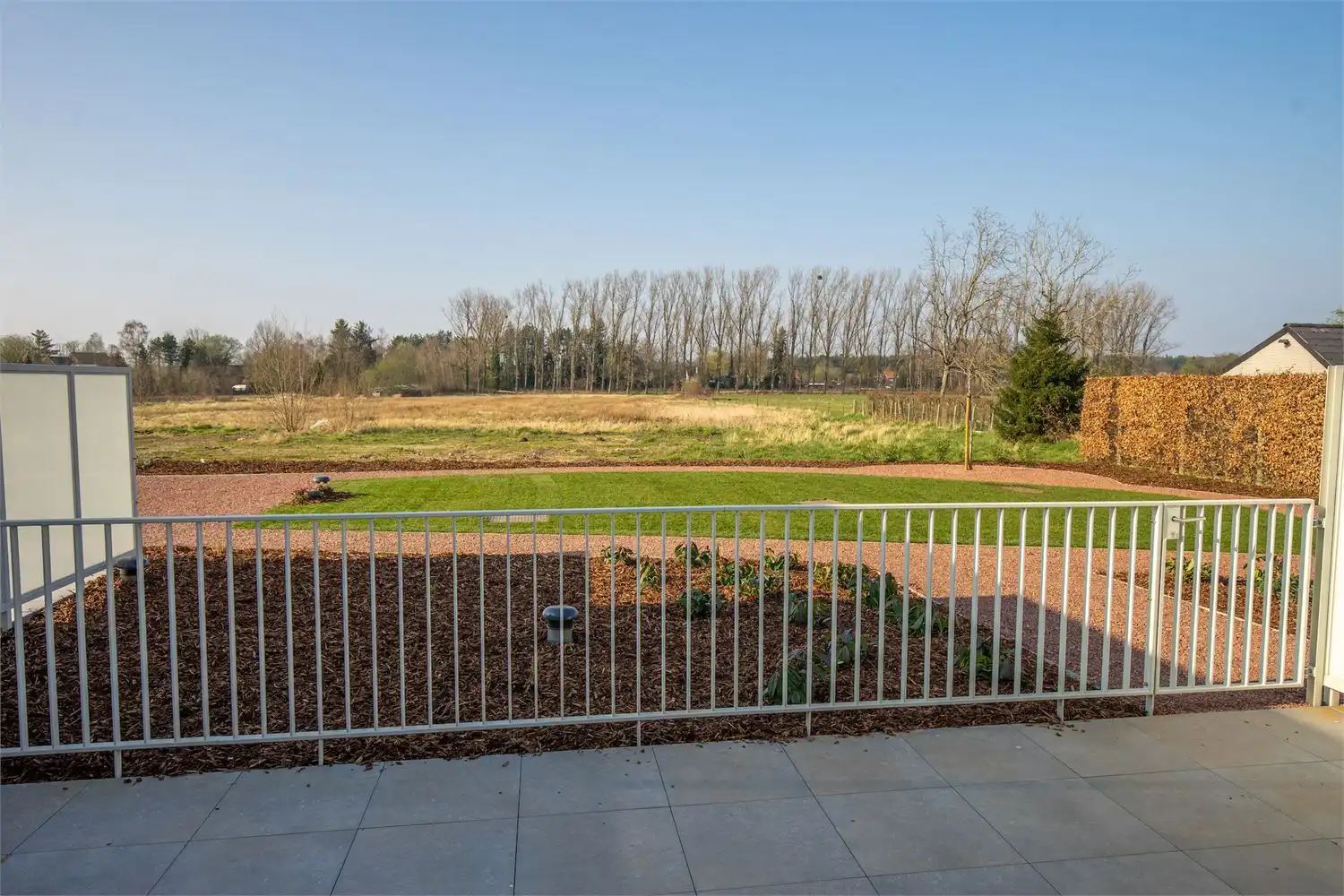Energiezuinig appartement met een zeer ruim terras! foto 6